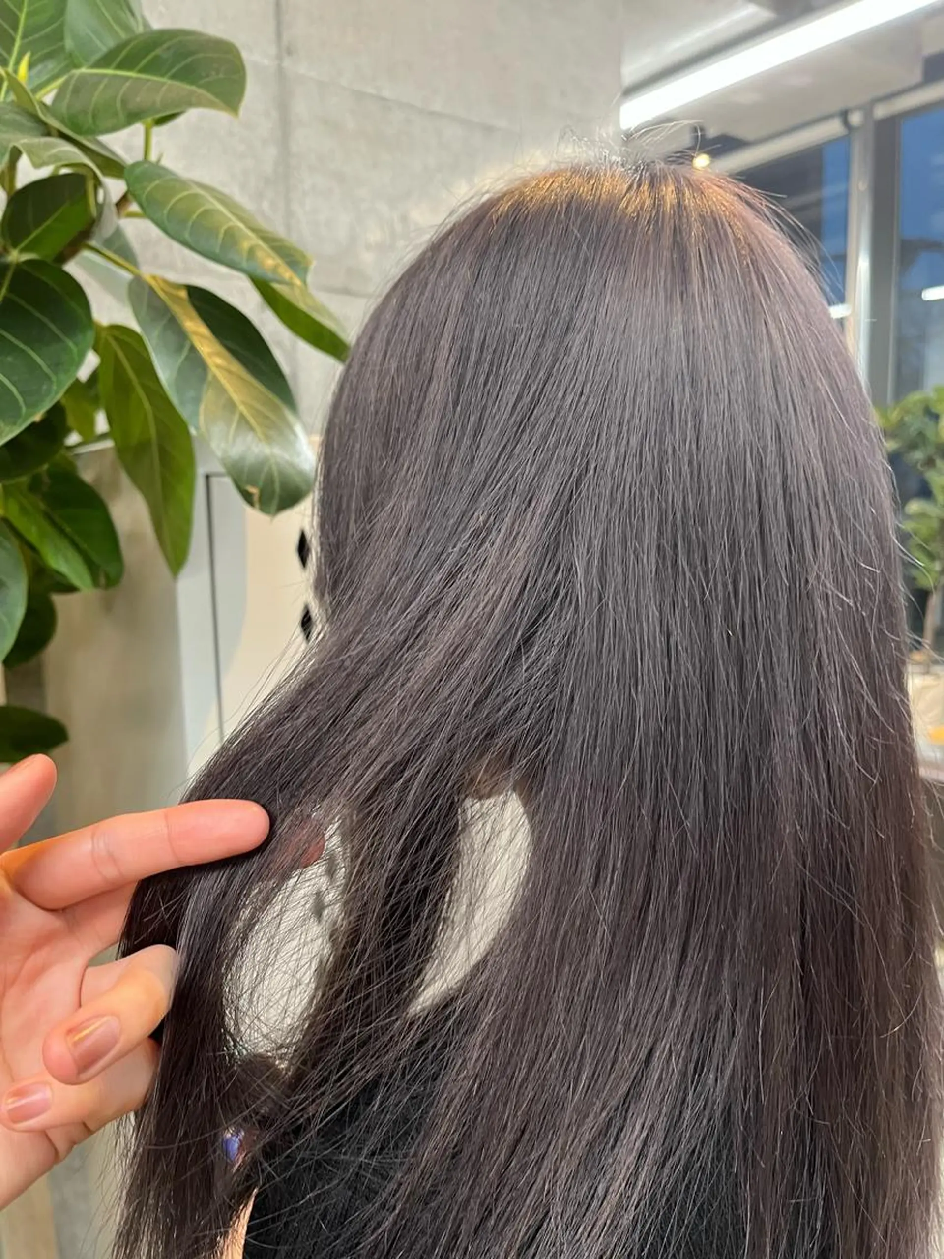 ロング カラー ブリーチ ケアブリーチ ダブルカラー イヤリングカラー ハイライトカラー ハイトーンカラ ー/小川のヘアスタイル