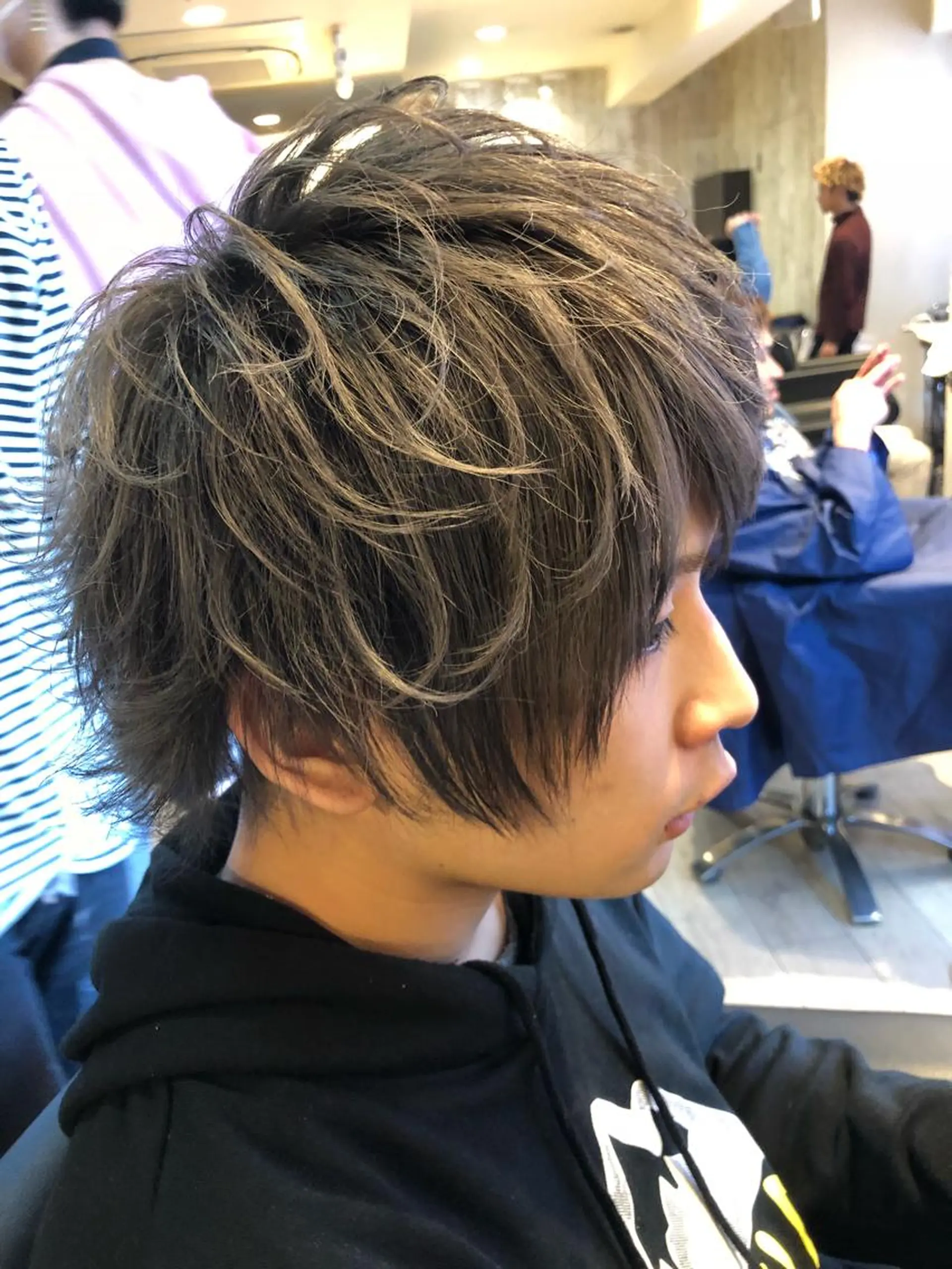 ミディアム メンズ 假屋 航のヘアスタイル