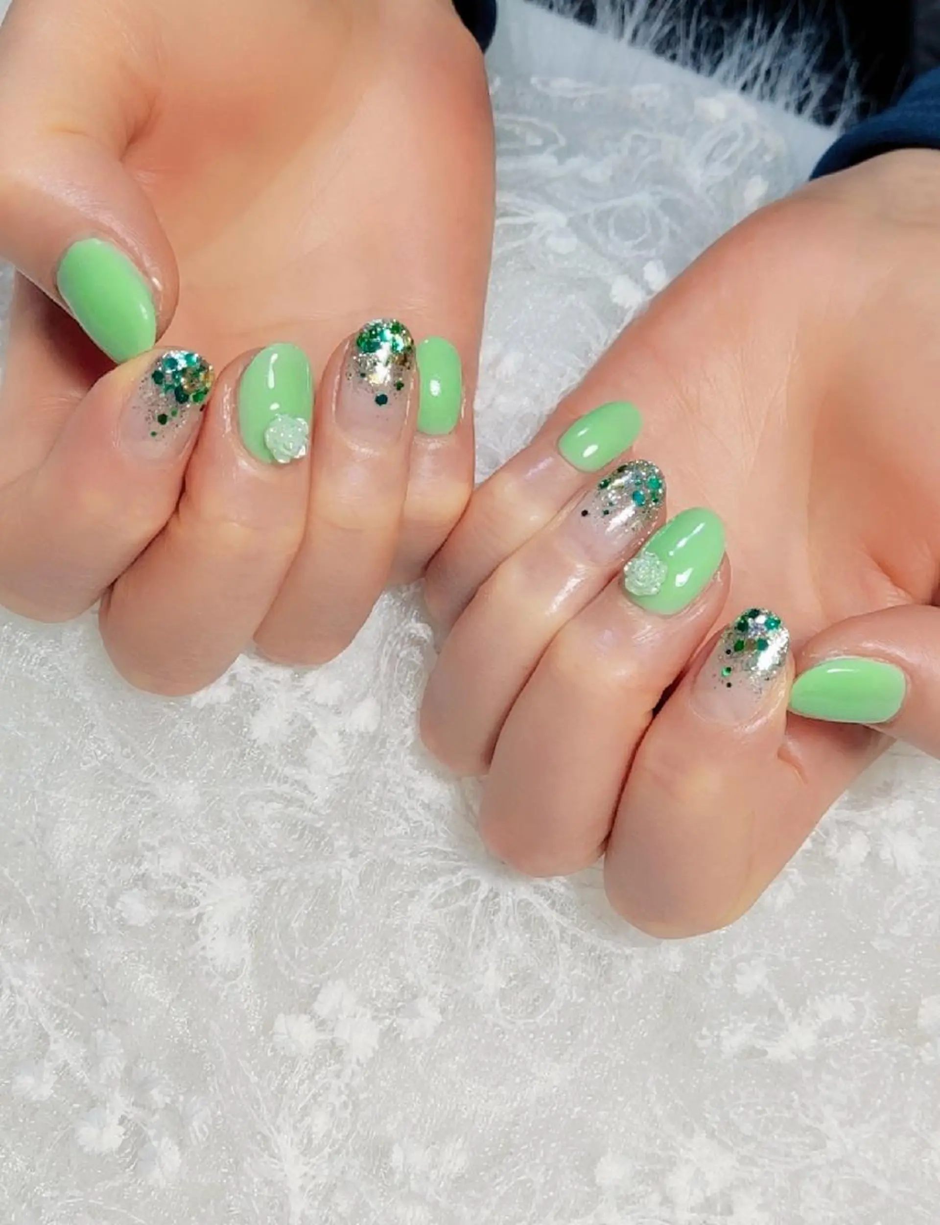 ネイル ストーンネイル 横浜市中区曙町 E·U·Bネイルのネイルデザイン