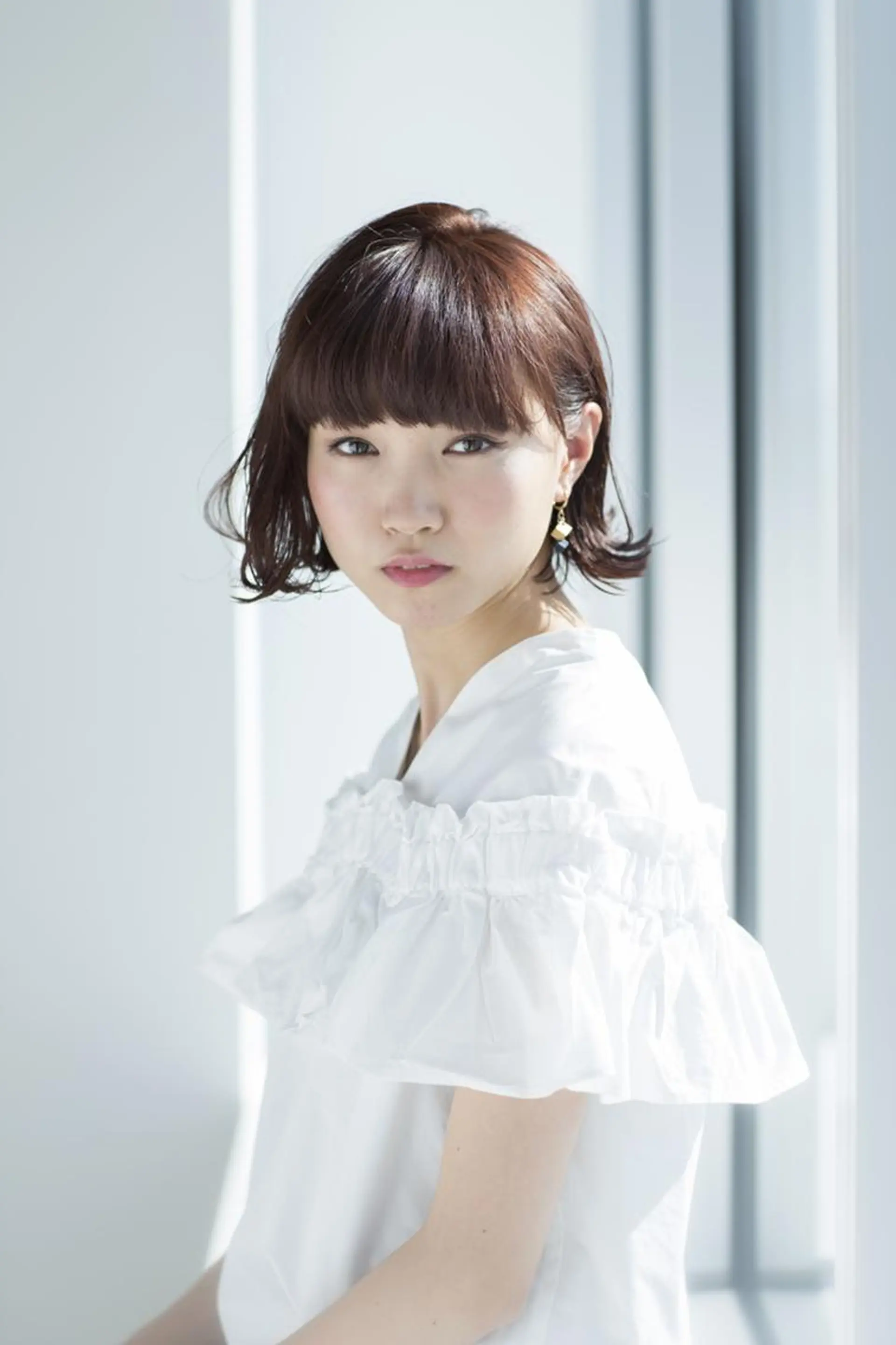 カラー 岩渕 由里香のヘアスタイル