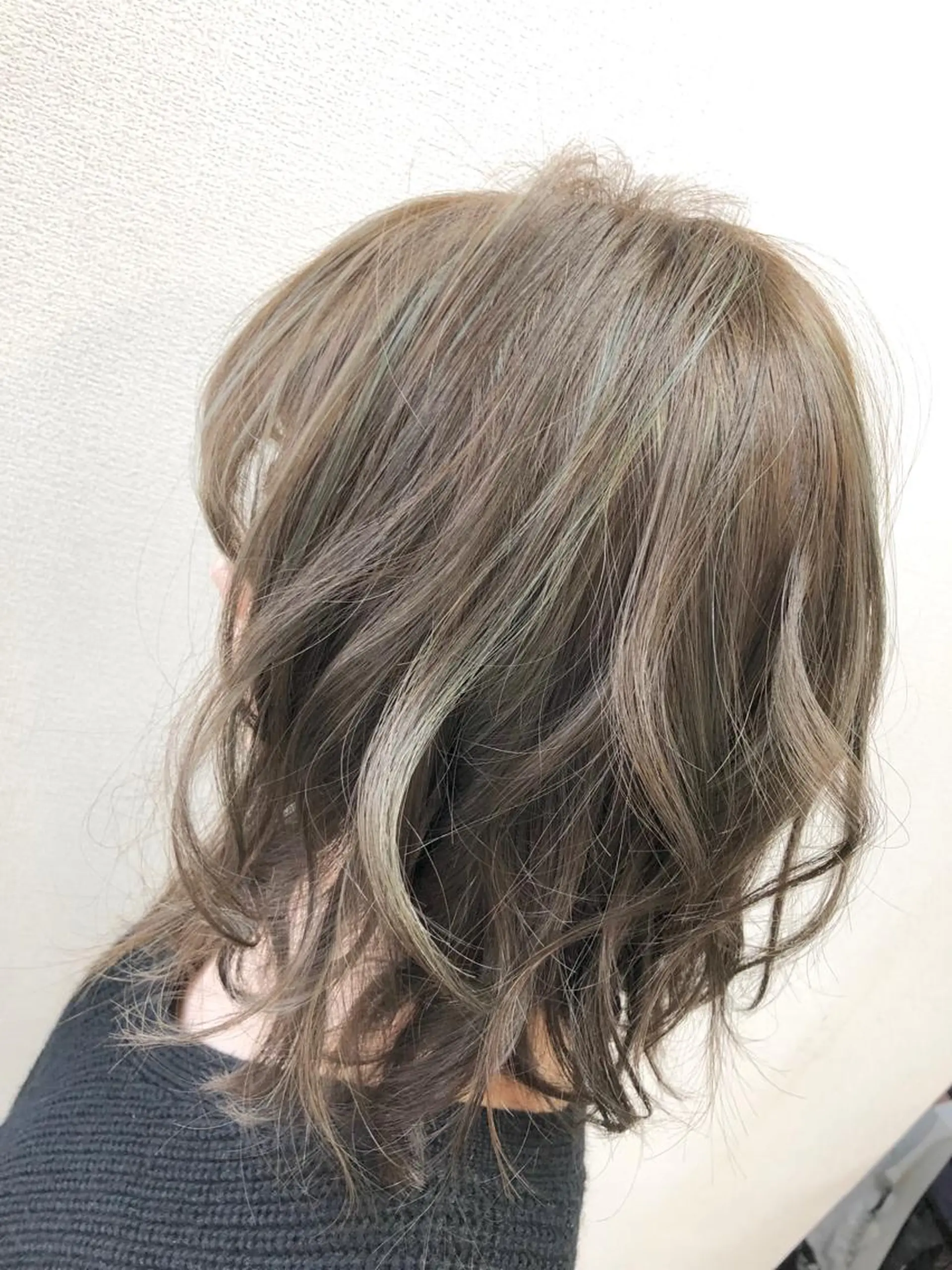 ミディアム カラー カット ヘアカラー トリートメント SHIORI💜口コ ミNo.1艶カラーのヘアスタイル