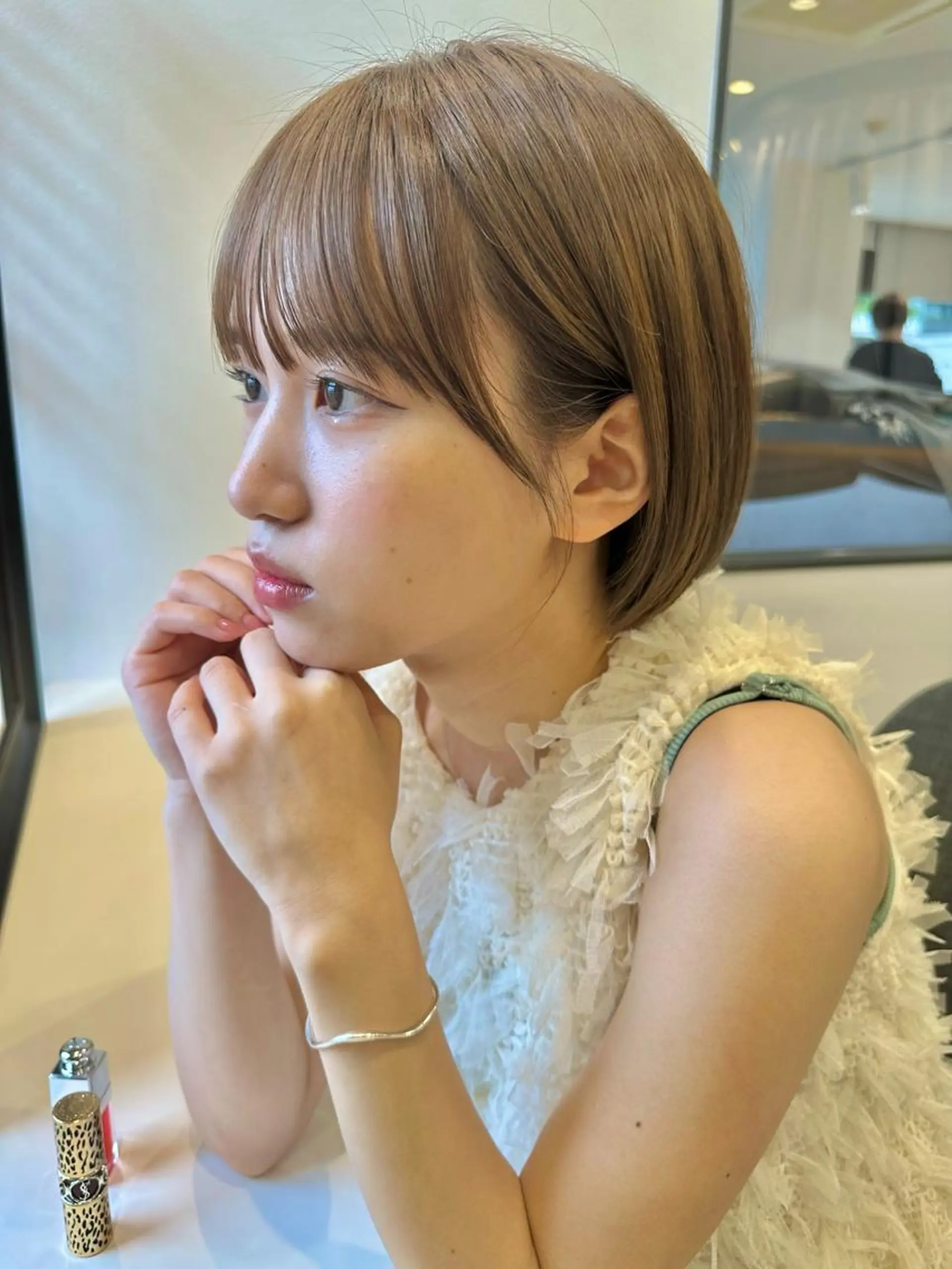 ショート カラー かえ🩶韓国ボブ🎀 透明感カラー🥣のヘアスタイル