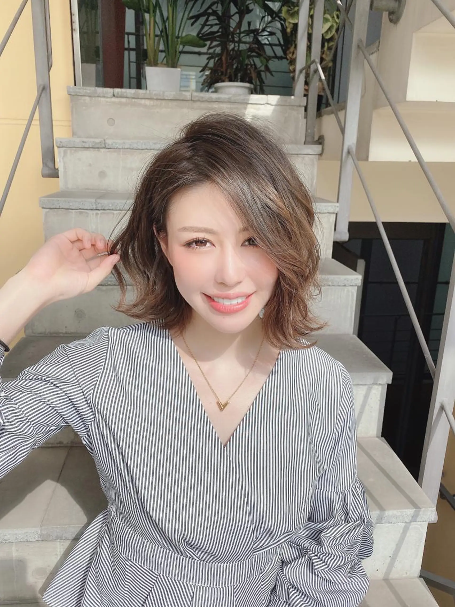 ミディアム カット ヘアカラー トリートメント 🌟モテ髪ショート 🌟店長　津賀涼のヘアスタイル