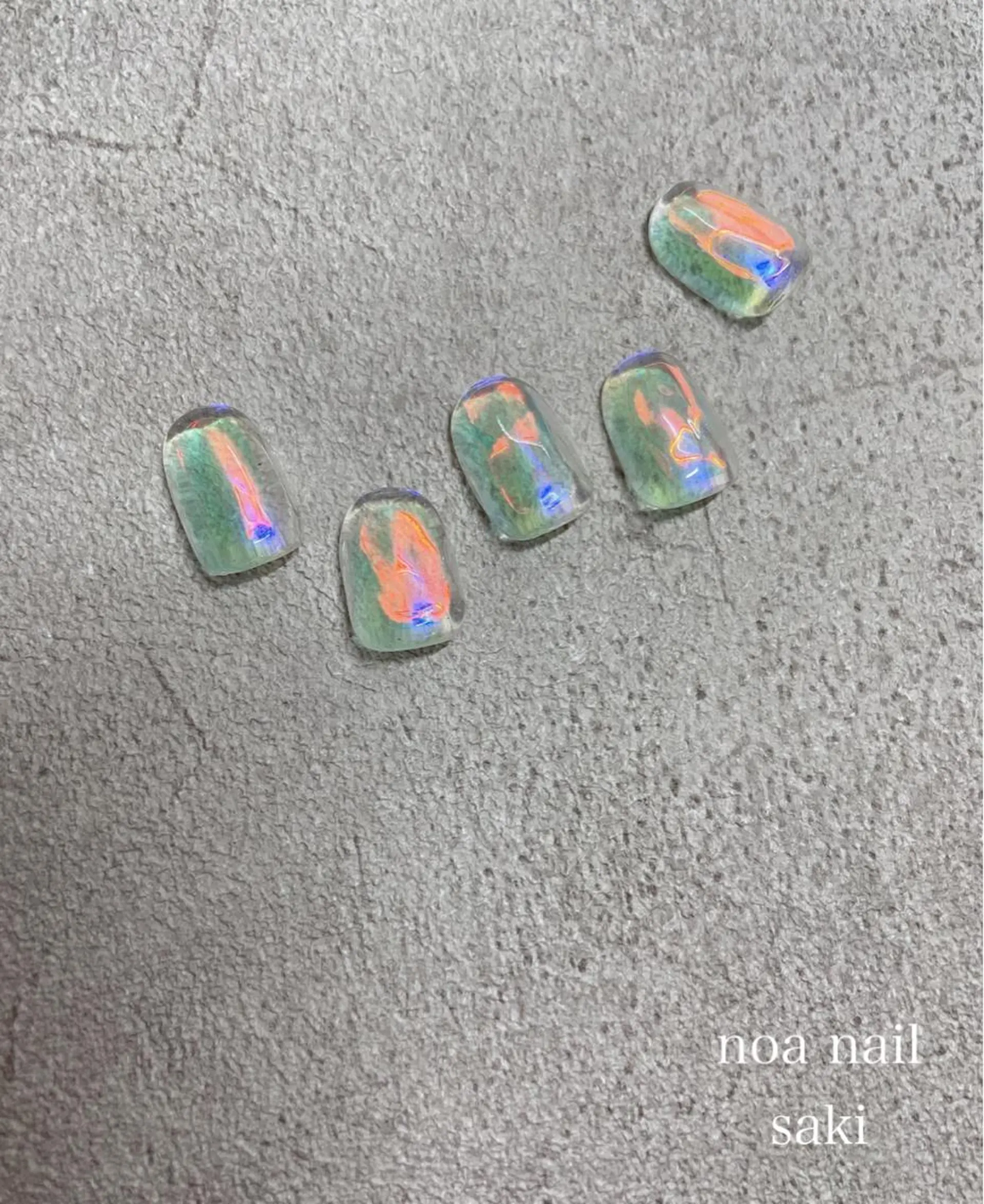 ネイル アートネイル オーロラネイル ジェルネイル 氷ネイル・うるうるネイル ミラーネイル ショートネイル専門店 noaのネイルデザイン