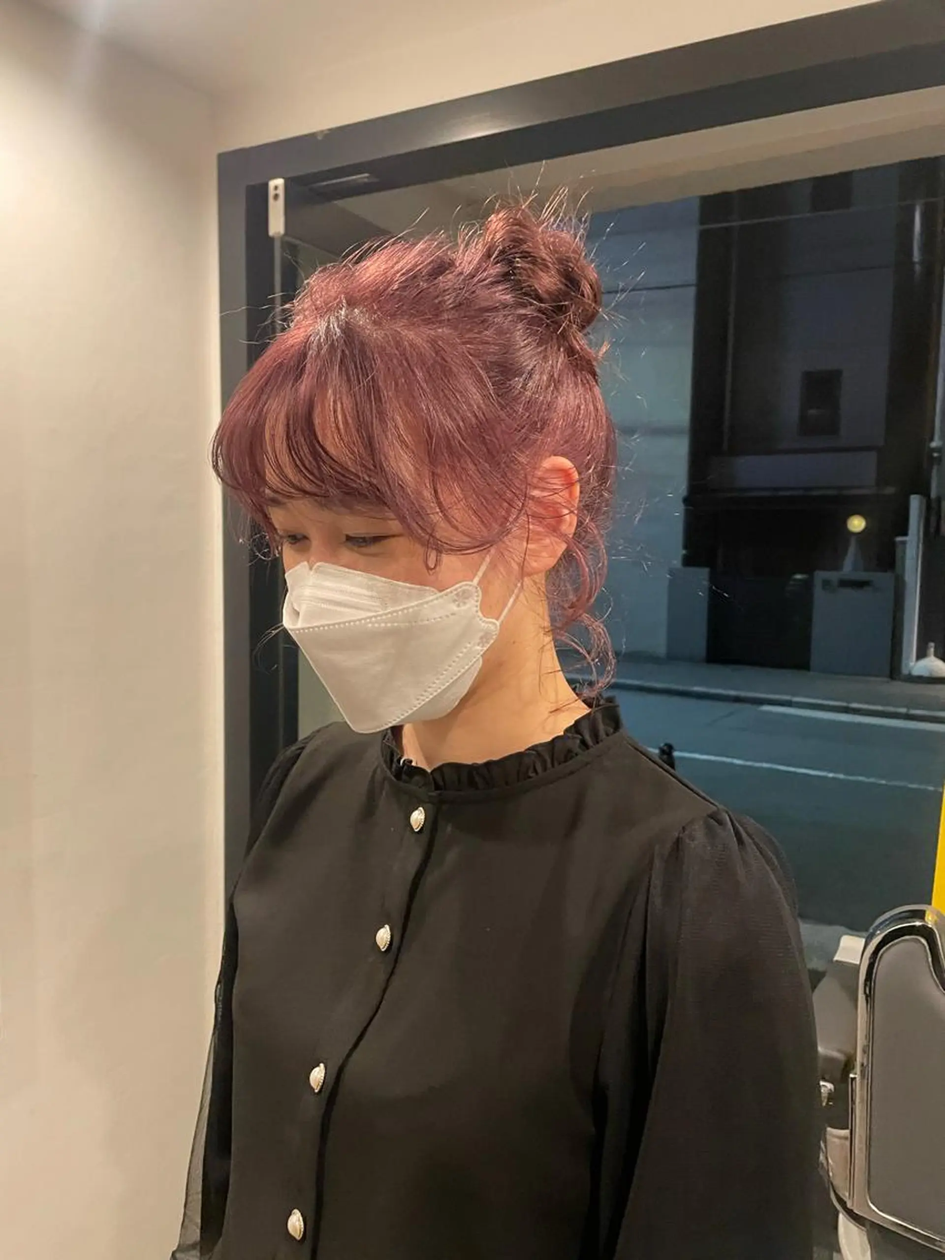 セミロング ヘアアレンジ パープルカラー カット ヘアカラー トリートメント 心斎橋/レイヤー/ ブリーチ/モエのヘアスタイル