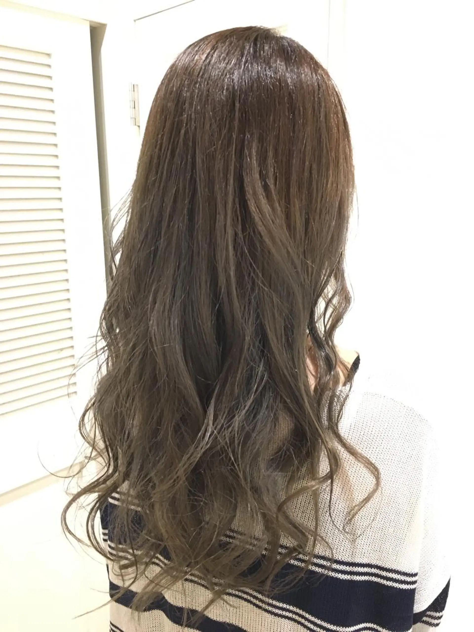 ロング カット ヘアカラー トリートメント 南都 良太のヘアスタイル