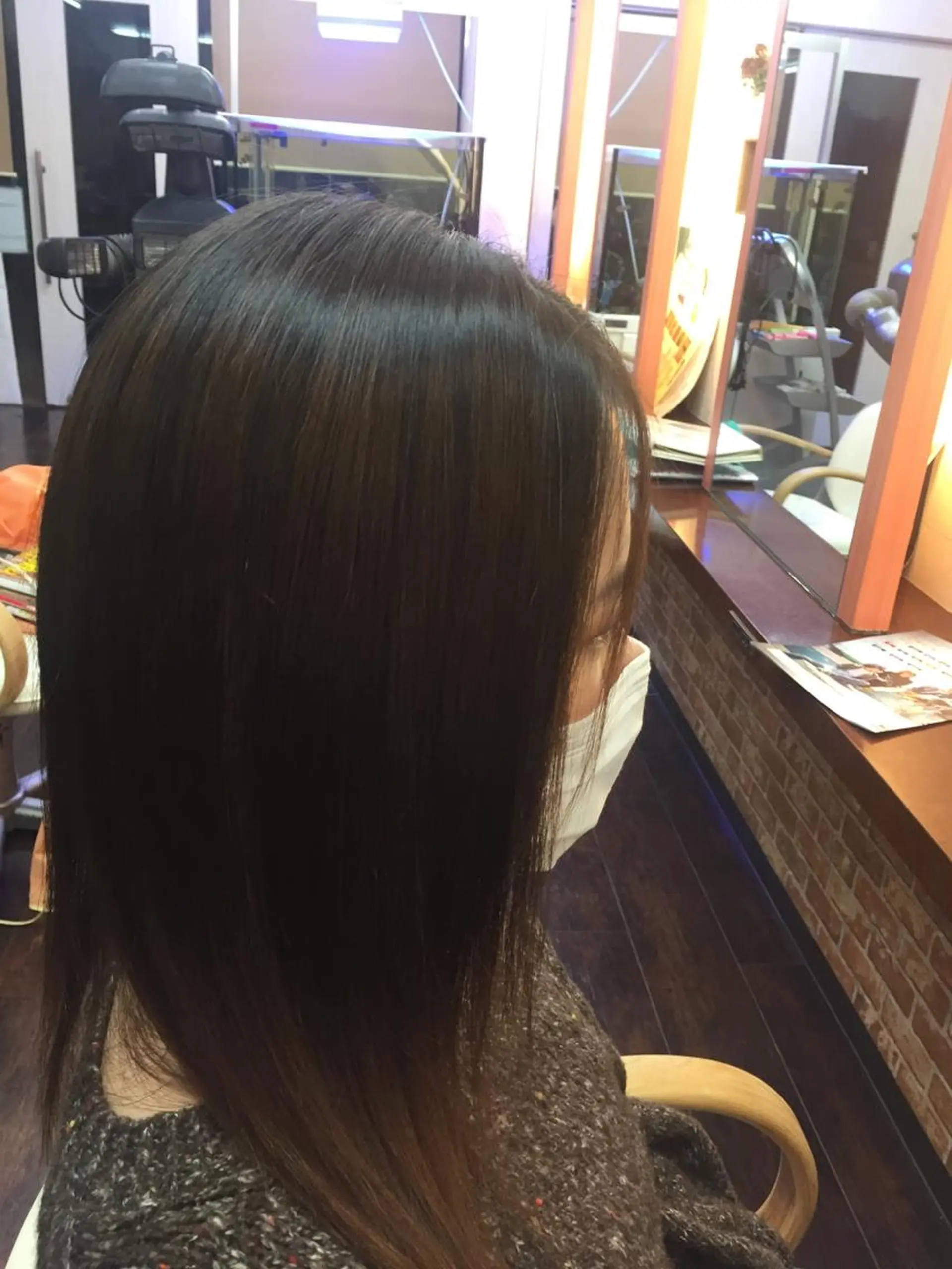 セミロング カラー パーマ 桧山 真のヘアスタイル