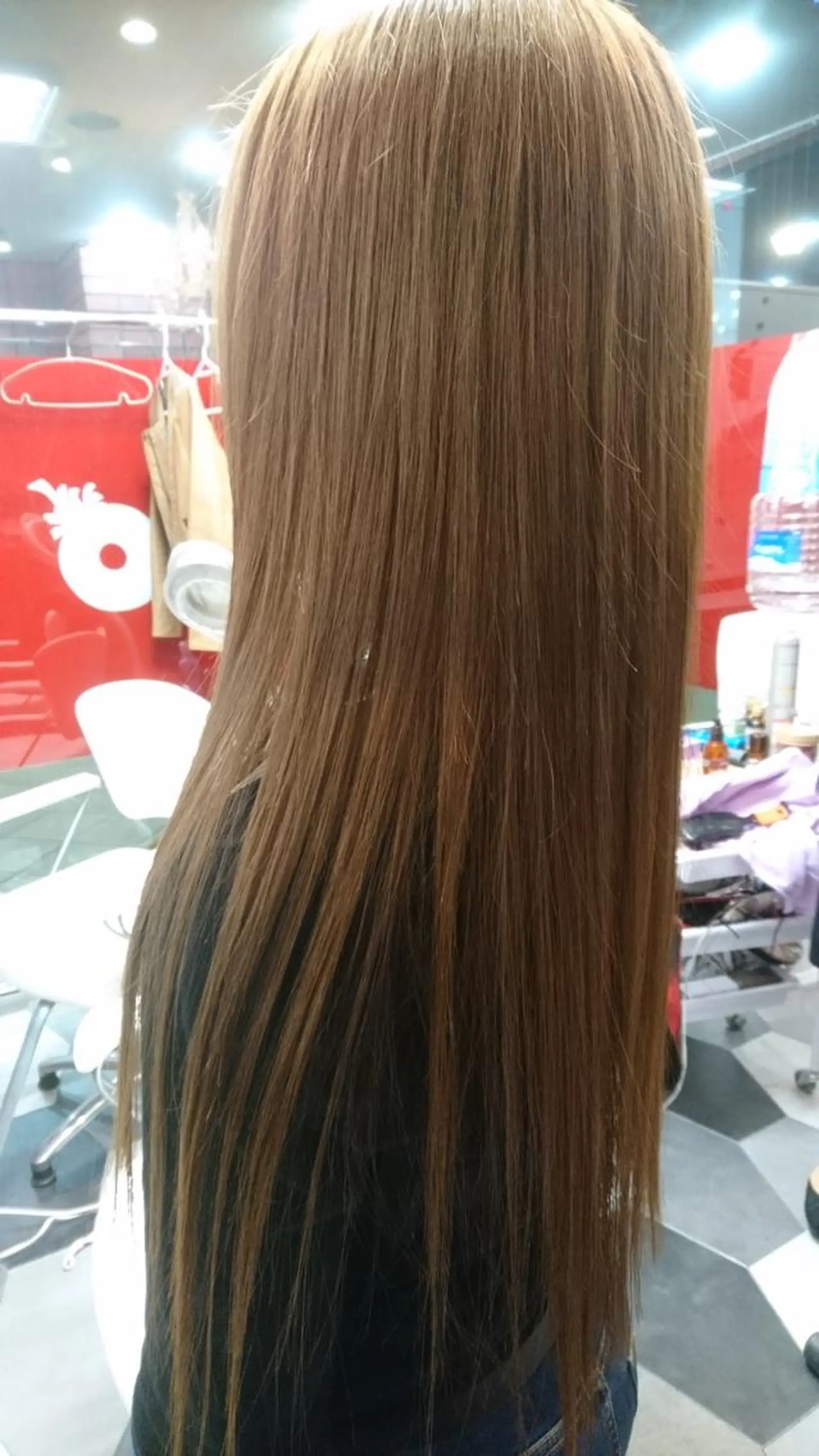 ロング トリートメント 酸熱トリートメント カット 横山 千春のヘアスタイル