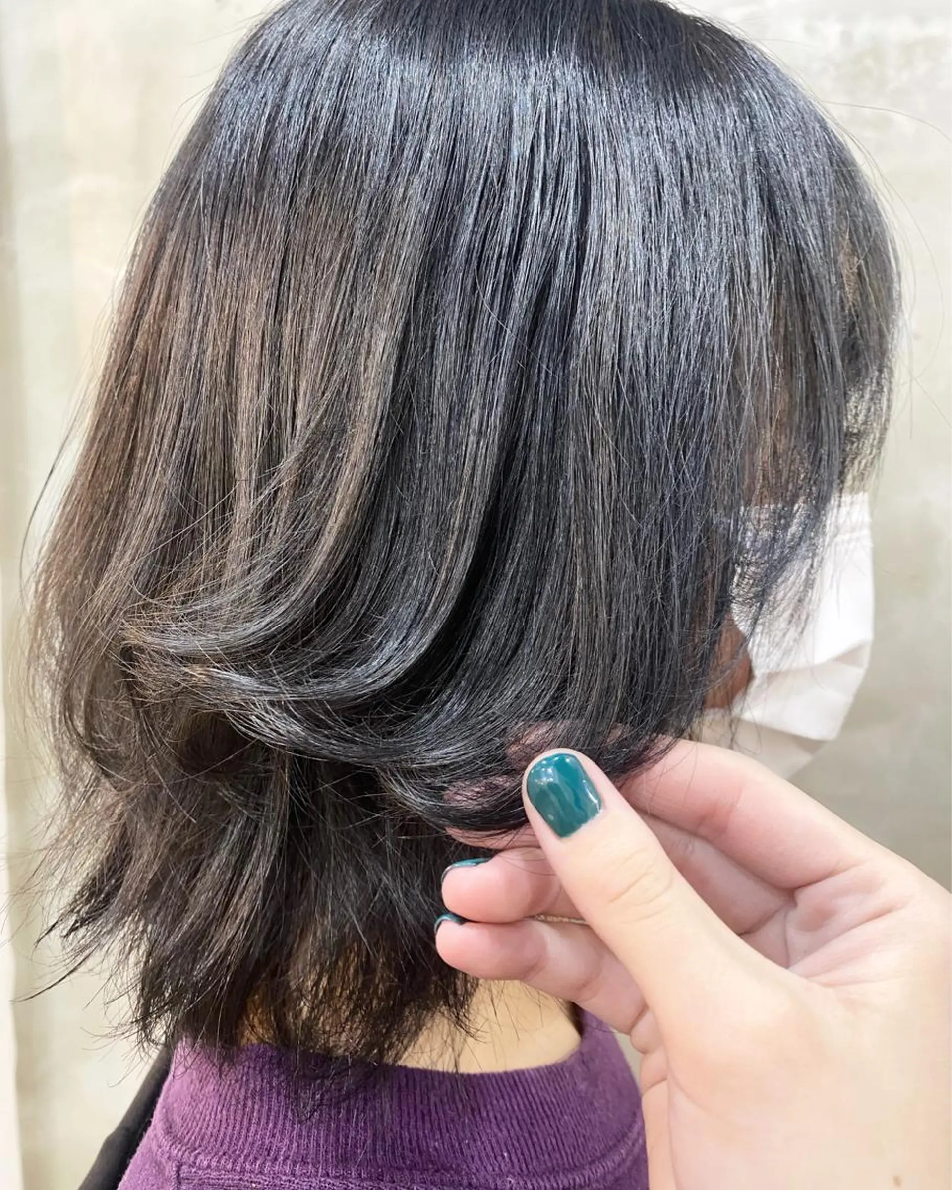 ショート カラー ヘアアレンジ 黒髪 ブリーチ ブルーカラー ブルーブラック ブリーチなしカラー 志賀 あずみのヘアスタイル