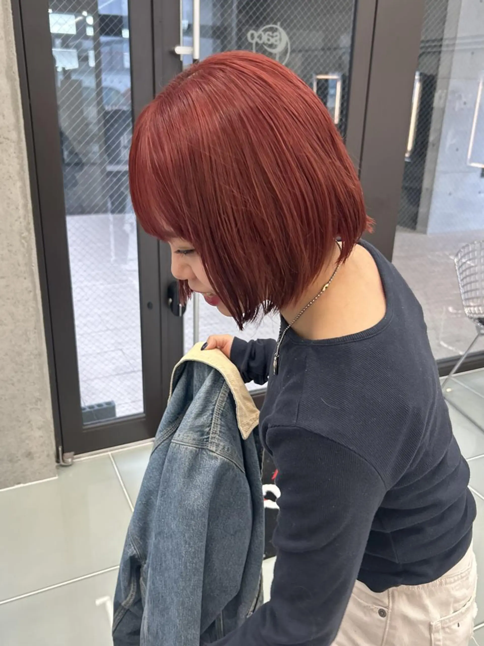ミディアム qiie ワンカラー ダブルカラーのヘアスタイル
