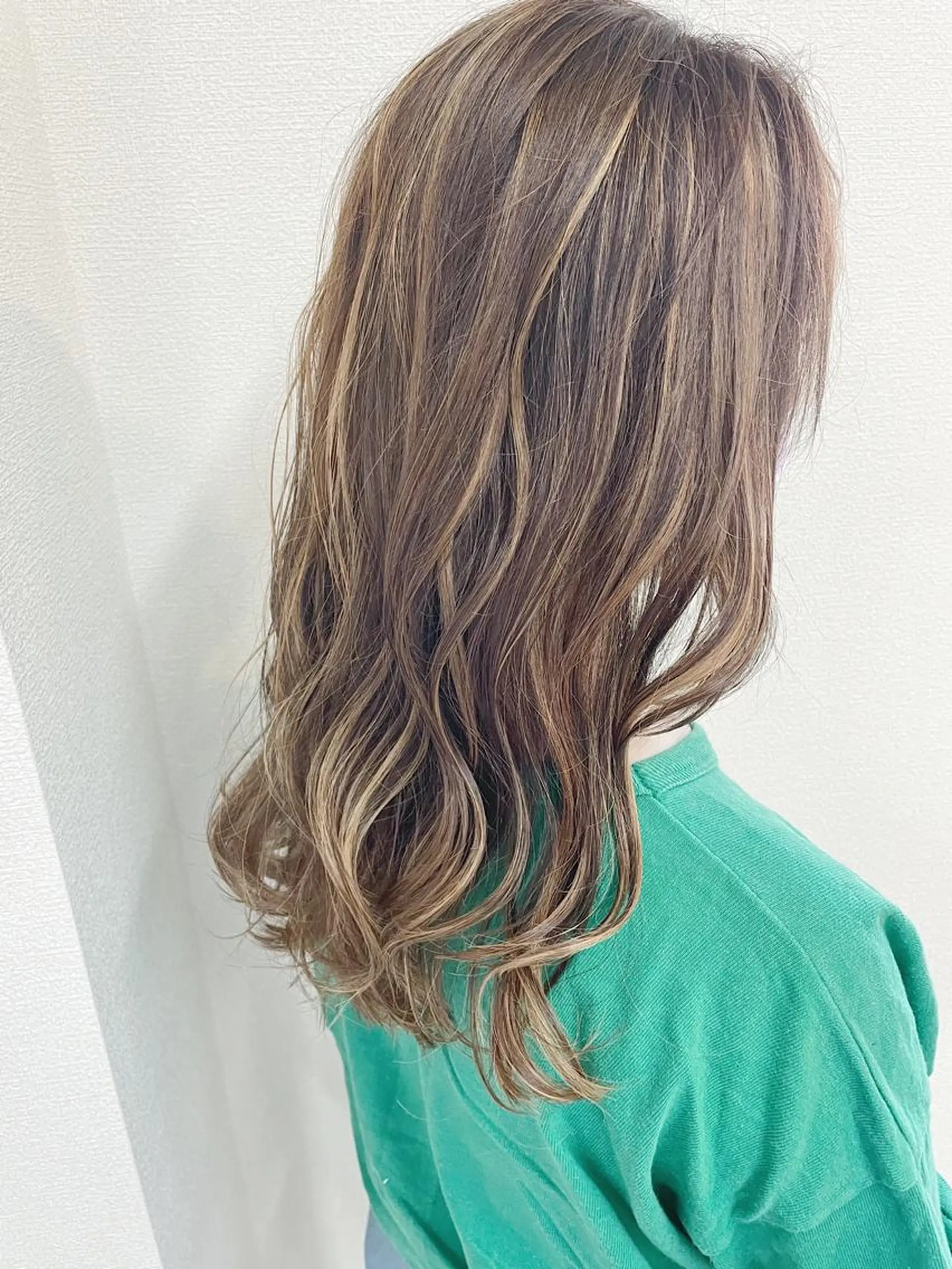 セミロング カラー ケアブリーチ /髪質 改善/古橋圭史郎のヘアスタイル