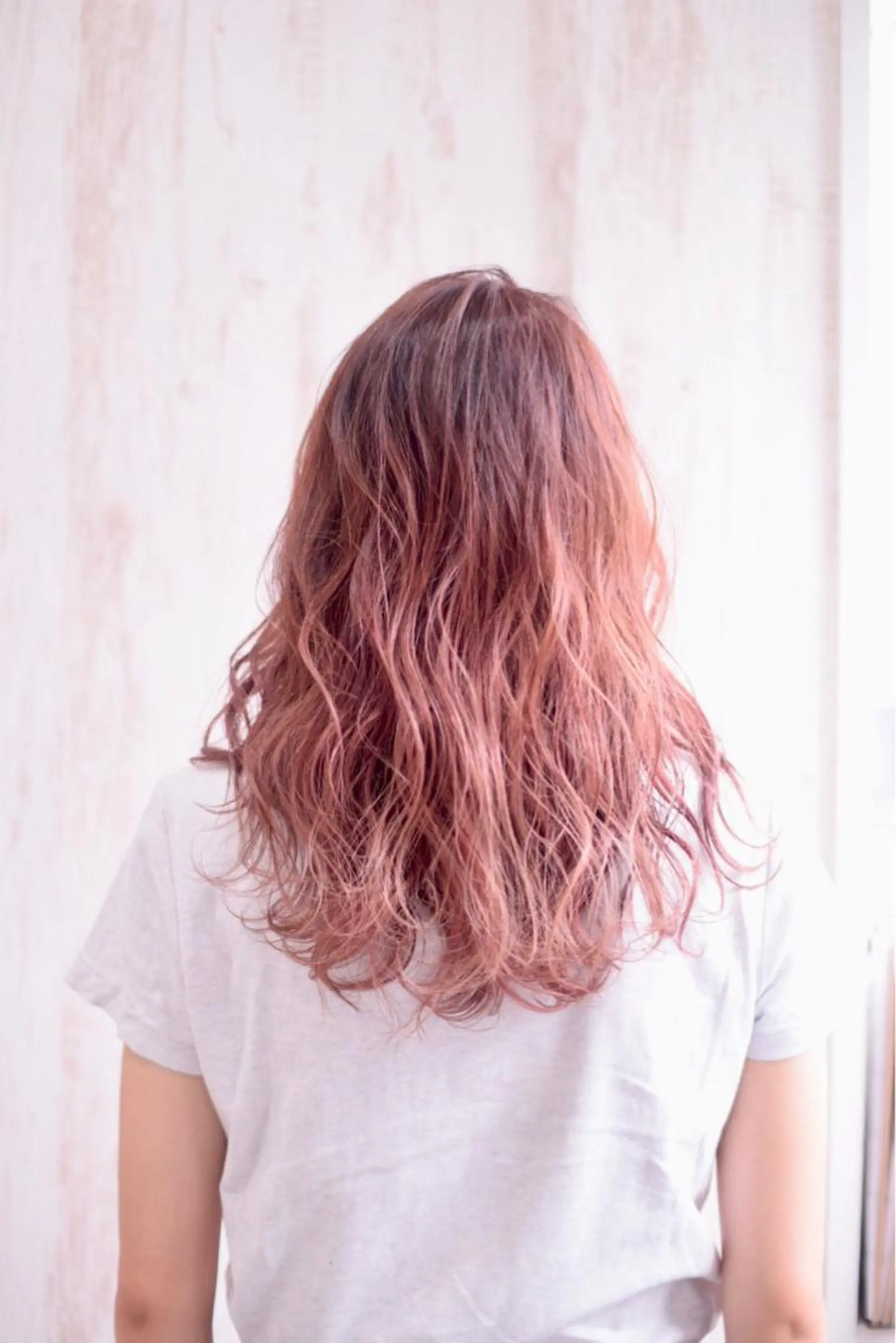 ミディアム カラー GATE. staffのヘアスタイル