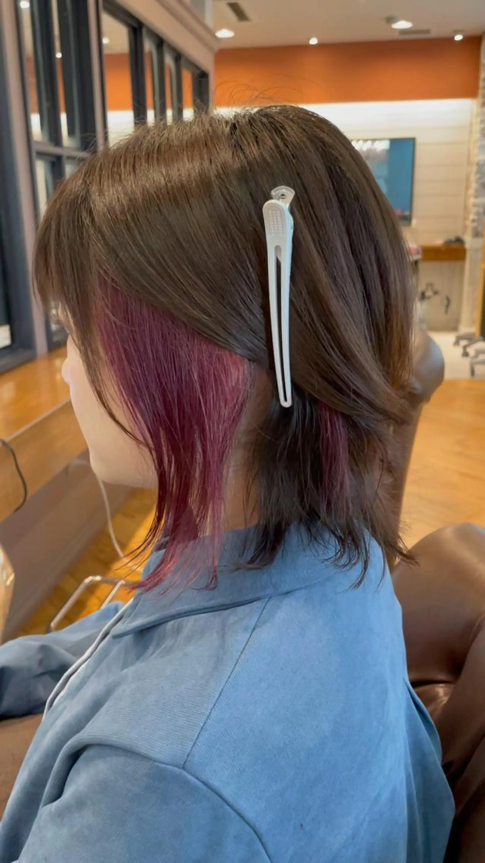 ショート カラー ブリーチ イヤリングカラー ピンクカラー カット ヘアカラー トリートメント 廣瀬 智志のヘアスタイル