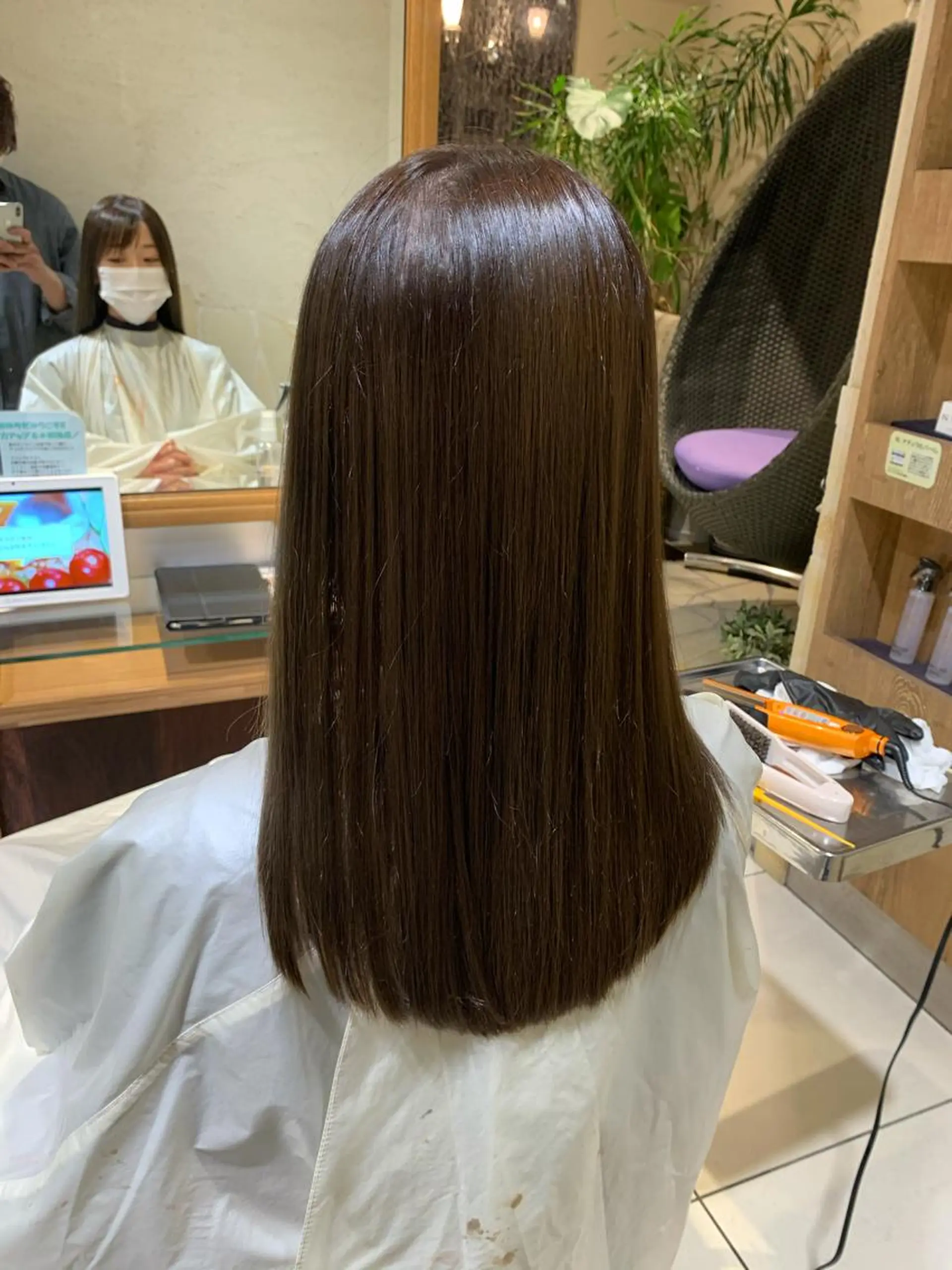 セミロング 新宿メンズパーマ特化 メンズバレイヤージュのヘアスタイル
