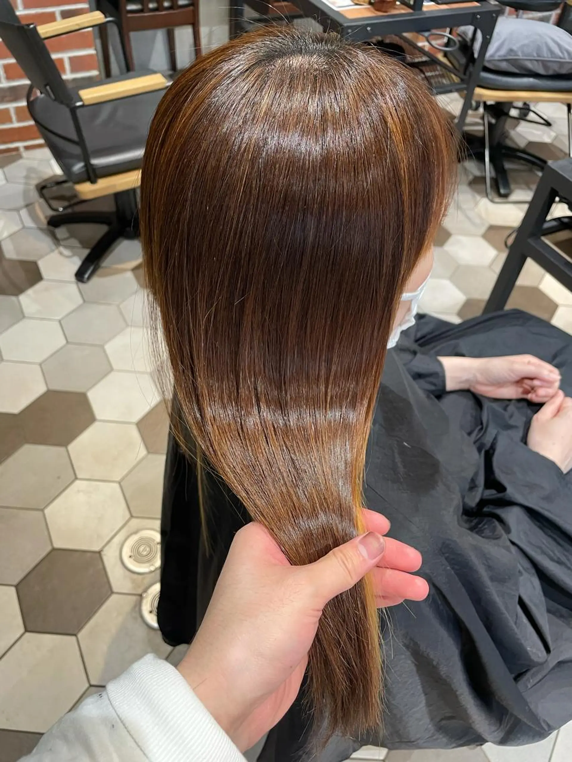 セミロング 髪質改善、縮毛矯正 酸性縮毛矯正のヘアスタイル