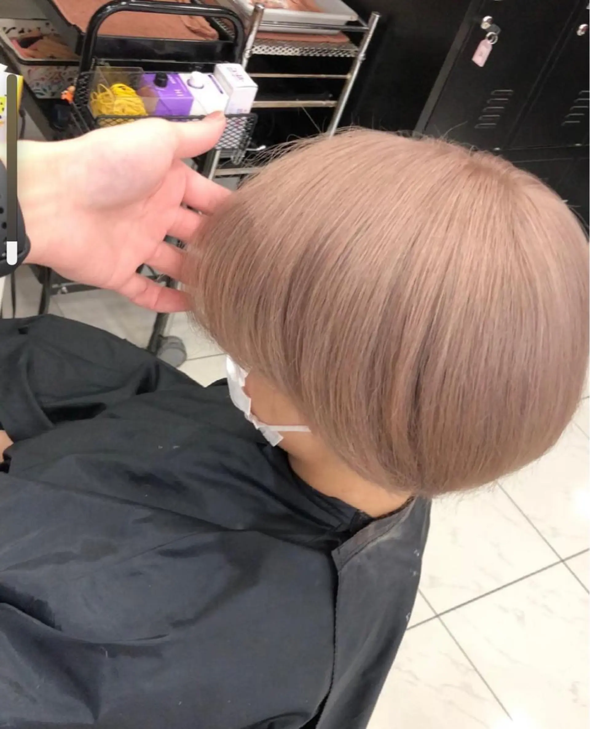 ショート 有人/バレイヤージュ /シャドールーツのヘアスタイル