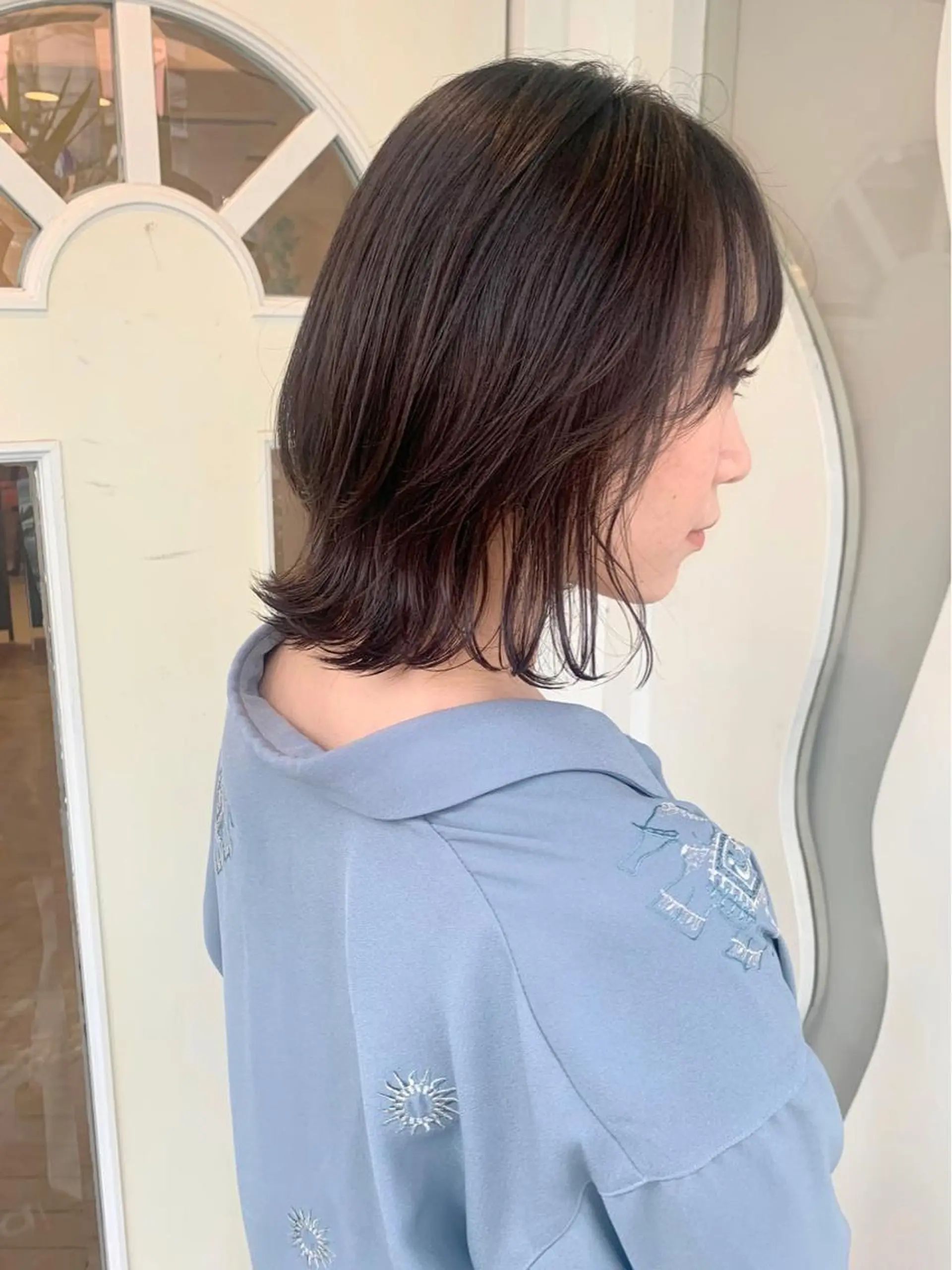 ミディアム ミディアムレイヤー 伸ばしかけ レイヤーカット 【ボブ/個室サロン】 癒し空間mimuraのヘアスタイル