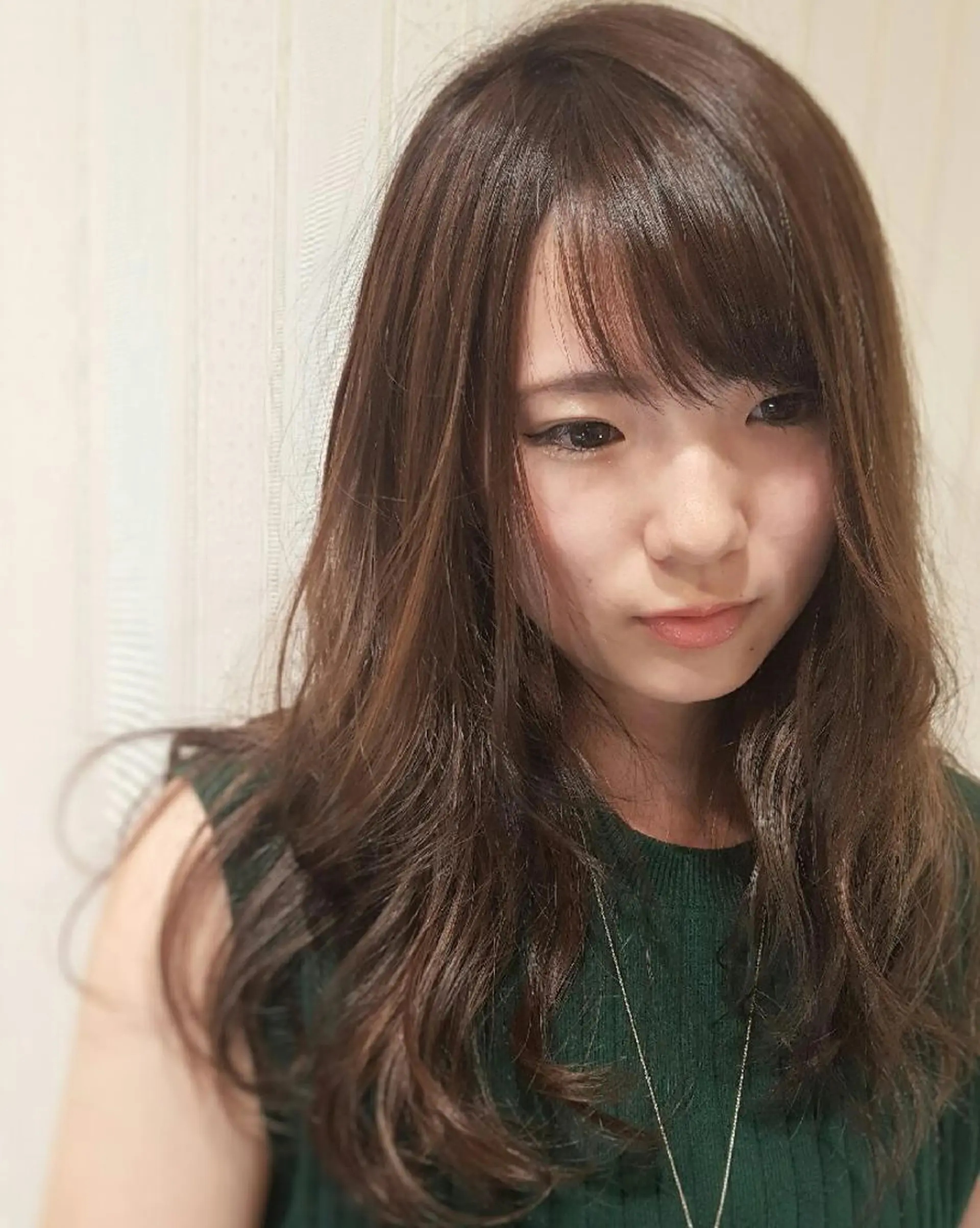 セミロング カラー ヘアアレンジ アッシュ ハイライトカラー ラベンダーカラー ラベンダーアッシュ ハイライト 秋山 幸太のヘアスタイル