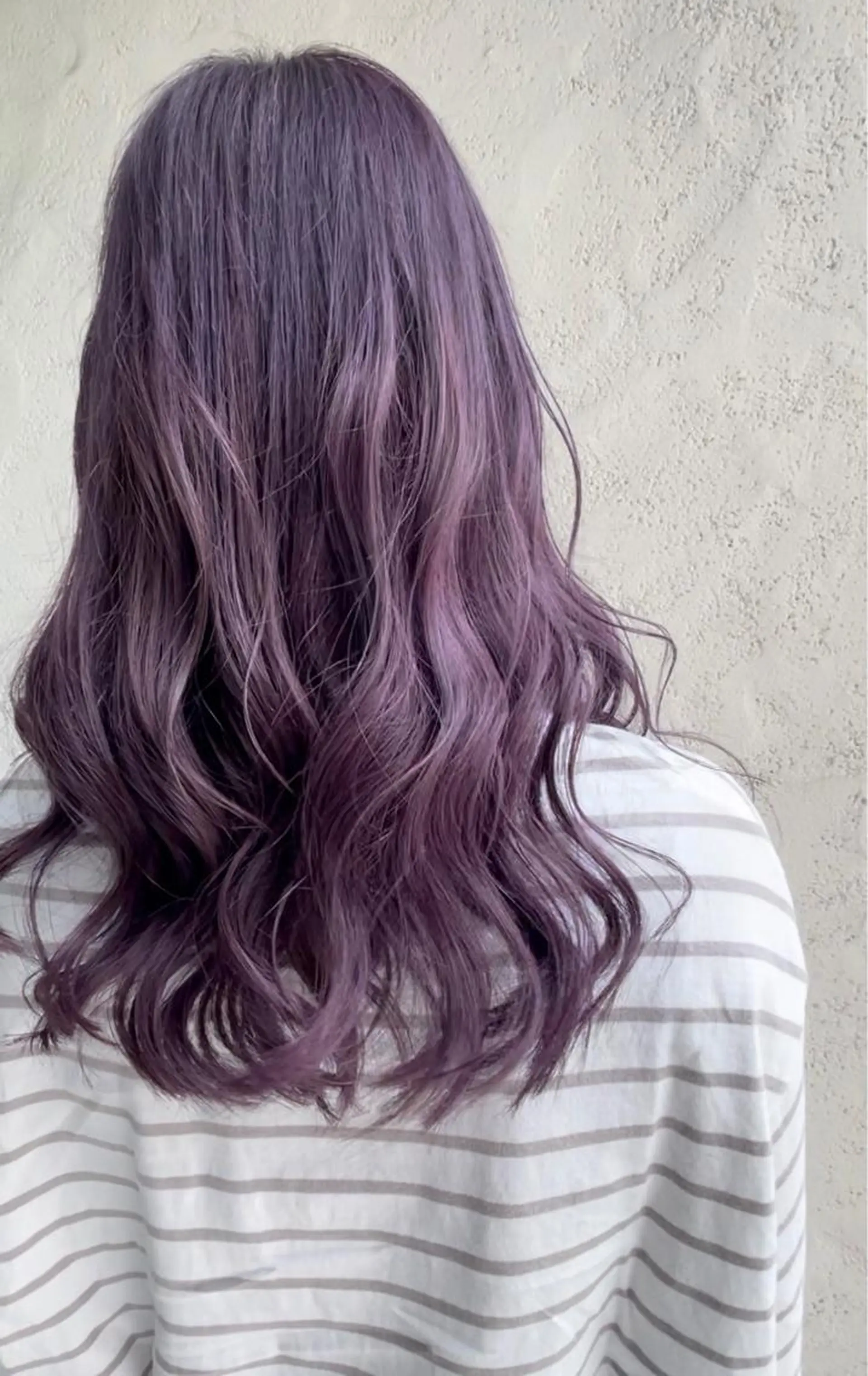 セミロング 玉邑 美菜のヘアスタイル