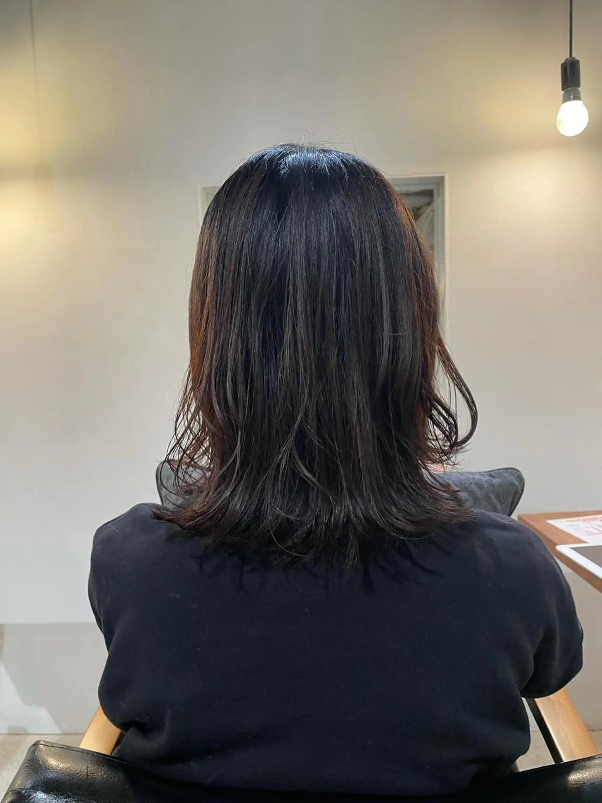 セミロング 佐藤 世怜奈のヘアスタイル