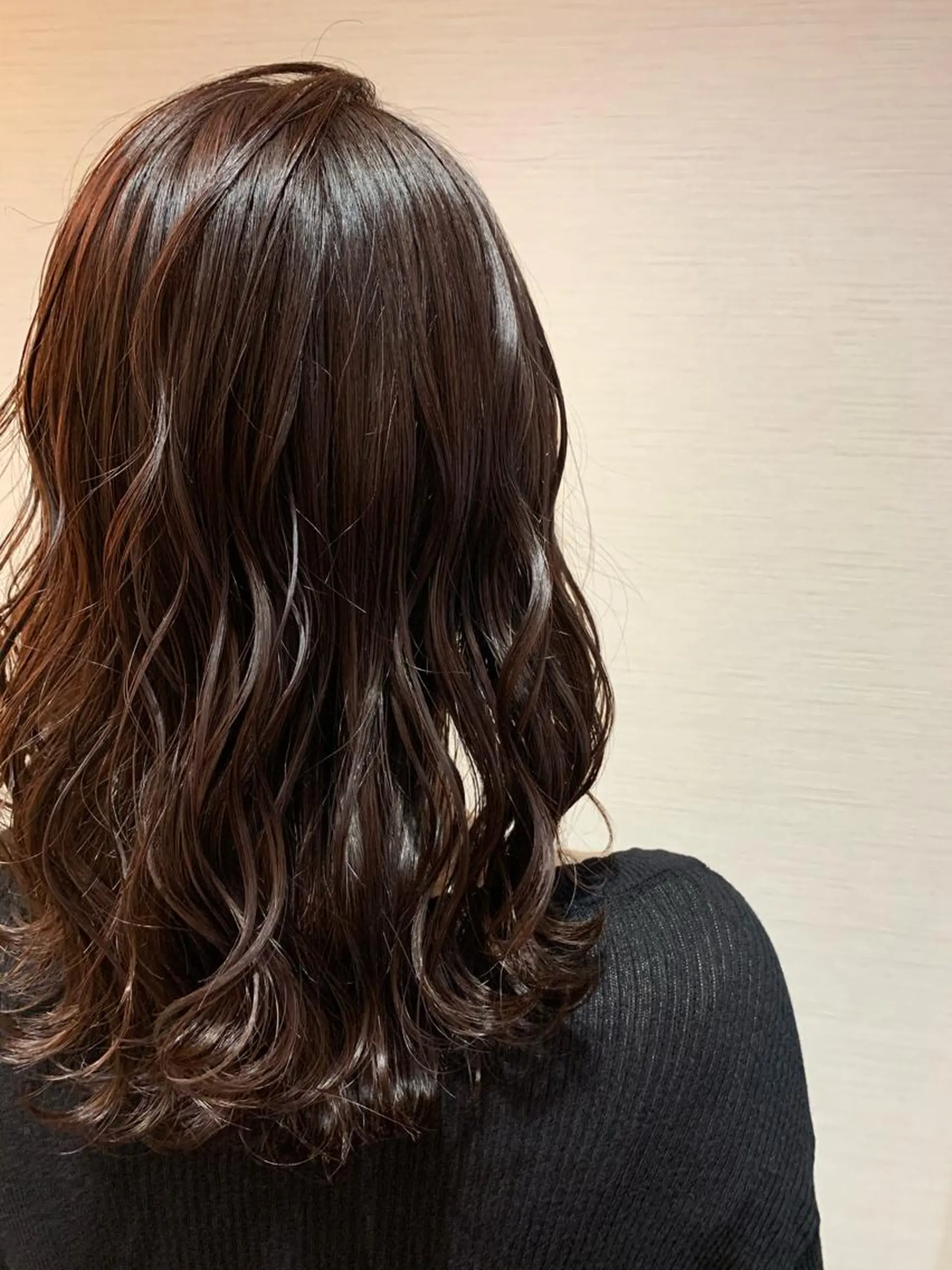 ミディアム カラー 蓮見  友里のヘアスタイル