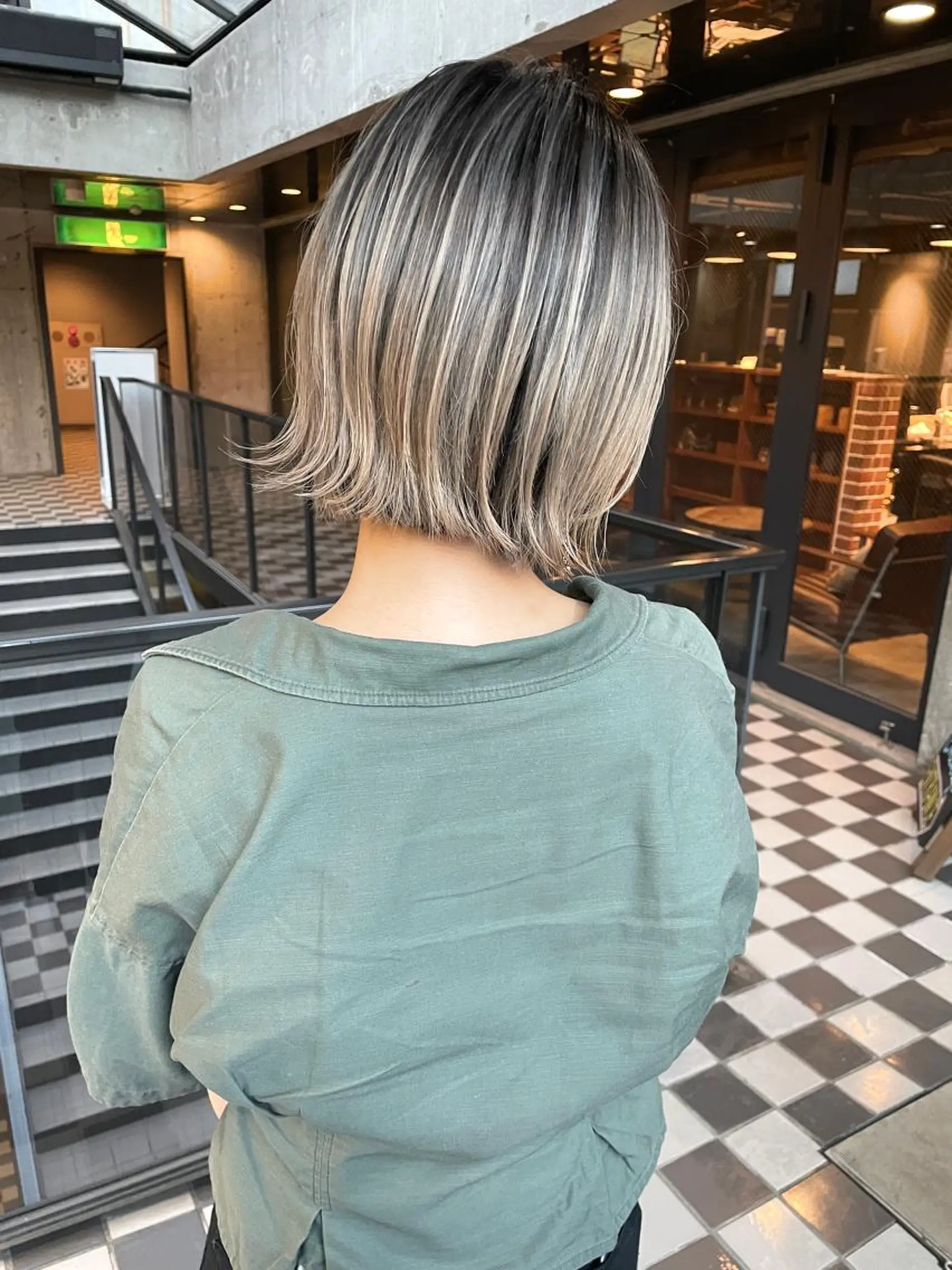 ショート ボブ 外国人風カラー ハイライト タナカ タクヤのヘアスタイル