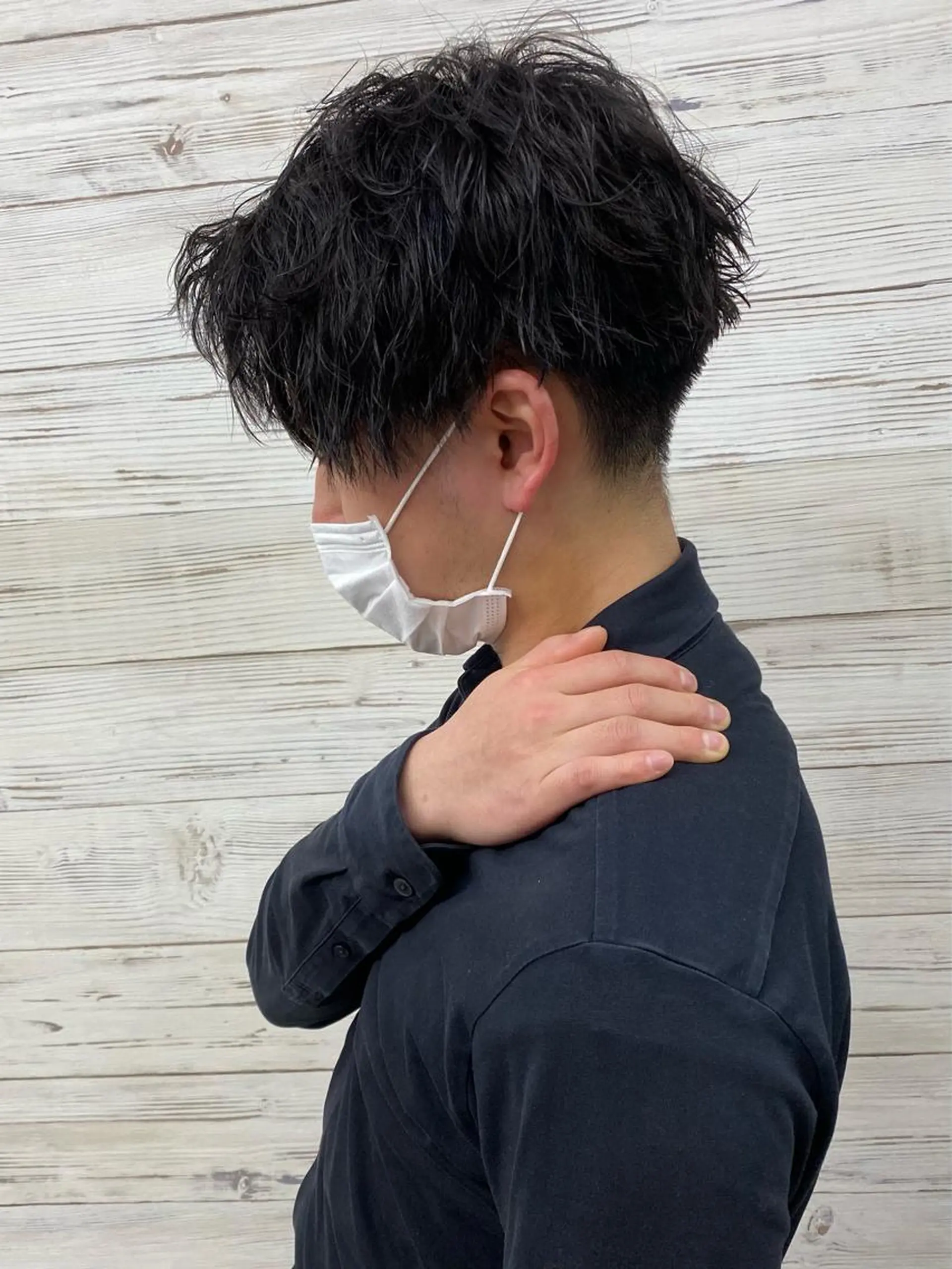 ショート カラー パーマ メンズ アイブロウ ショートボブ 編み込みエクステ シールエクステ メンズバレイヤージュ メンズブリーチ LAVENDIA 初音のヘアスタイル
