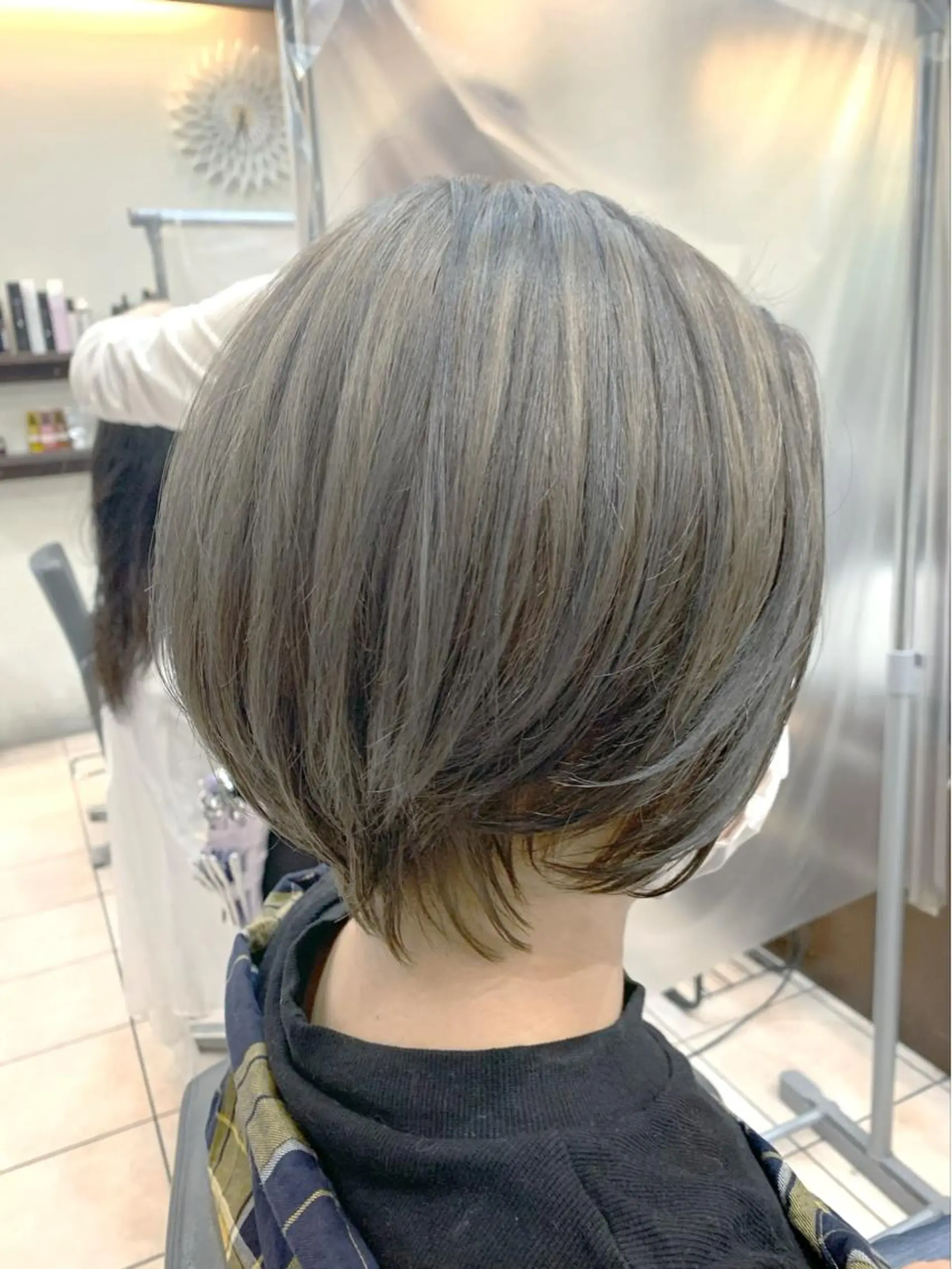 ショート Zina天王寺 CHIAKIのヘアスタイル