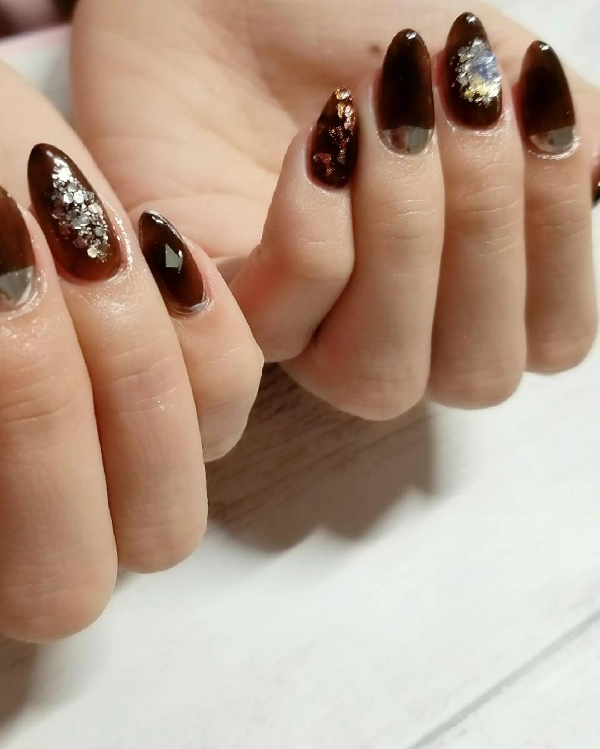 ネイル ブラウン ニュアンスネイル nail salon ipuniのネイルデザイン