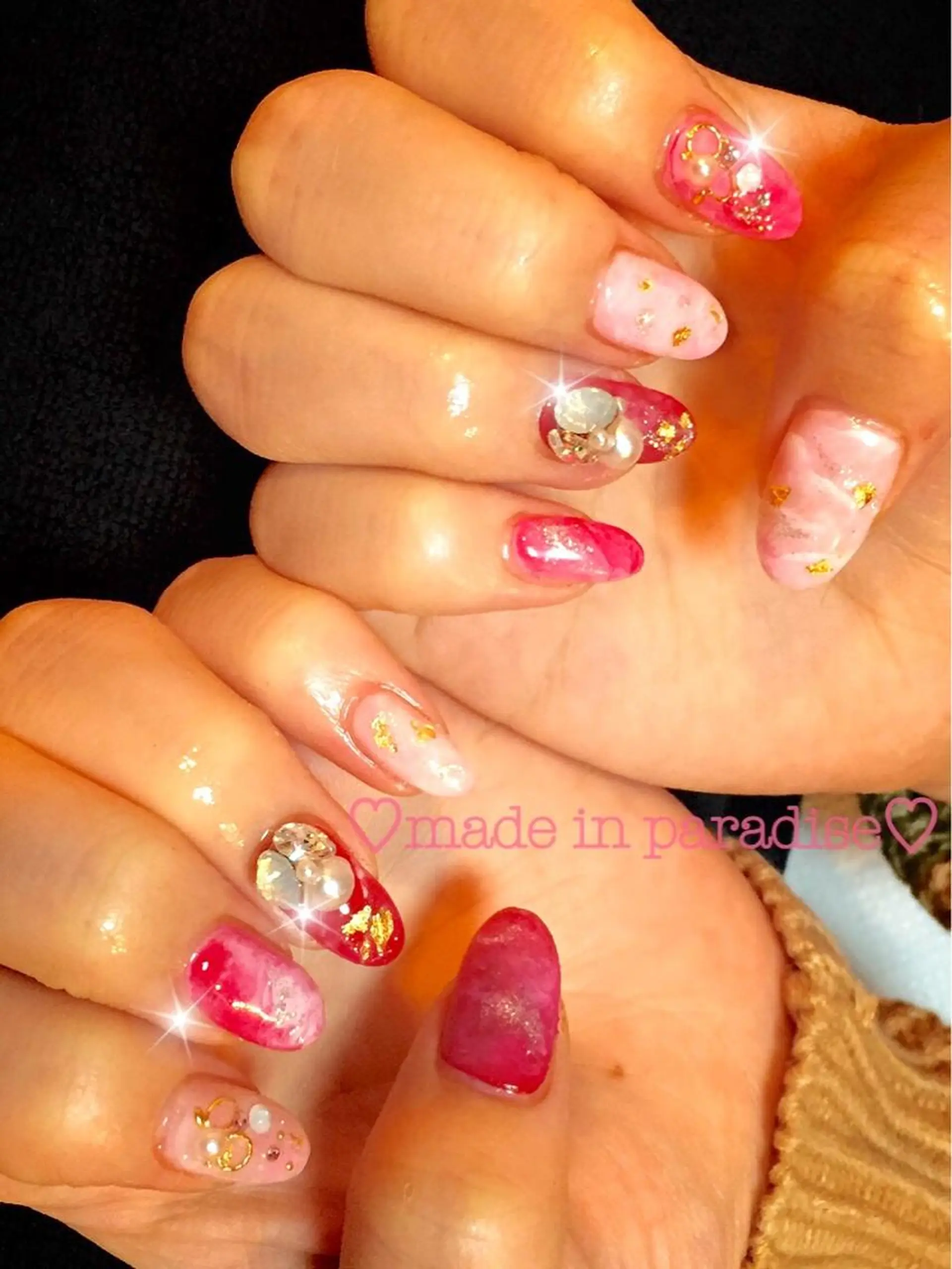 ネイル ピンク 赤色 うるま市サロン Yuko Izawaのネイルデザイン