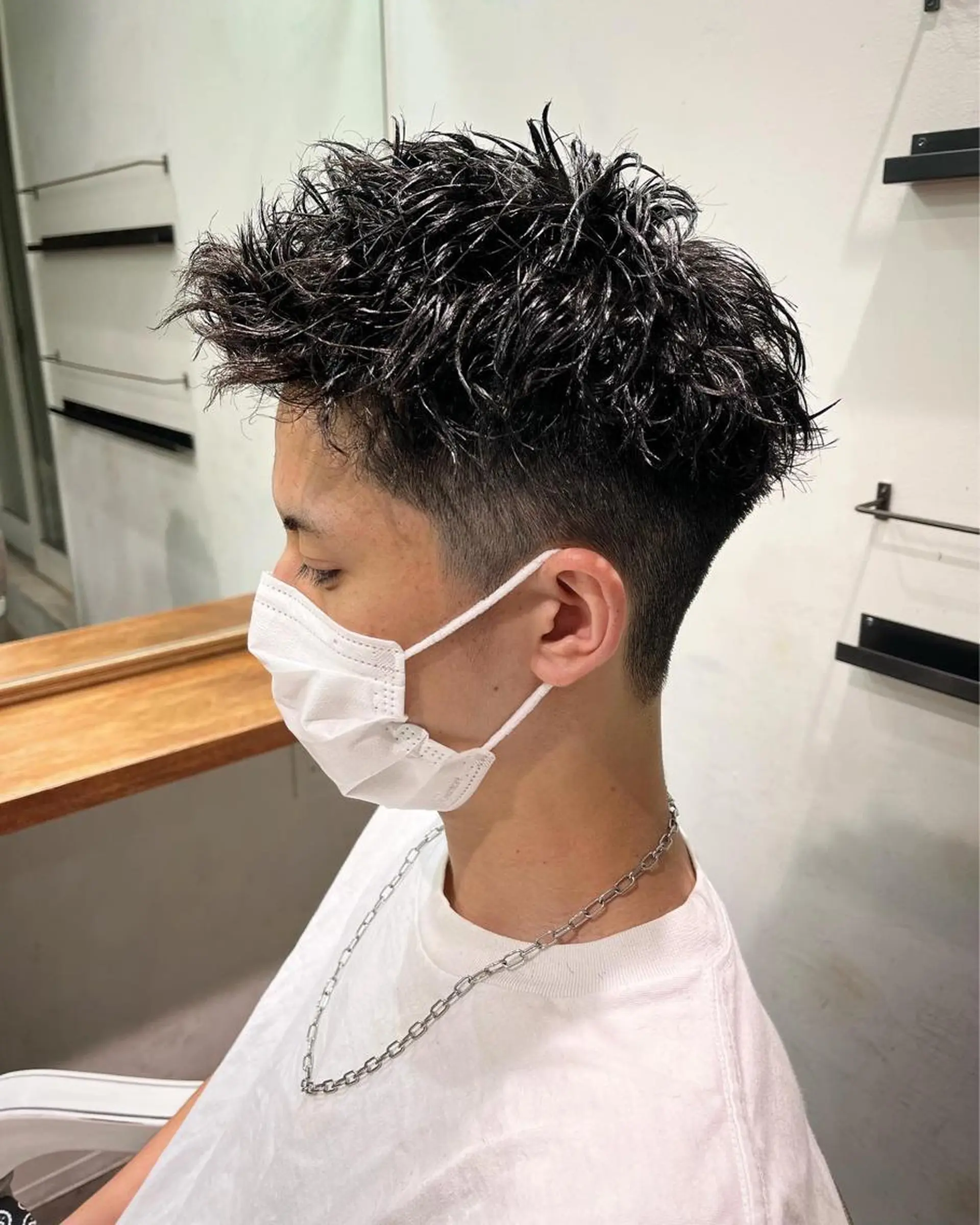 ショート パーマ メンズ アイブロウ メンズパーマ メンズツイストパーマ メンズアイブロウ ツイストパーマ 京都駅メンズカット/ パーマ/Keigoのヘアスタイル