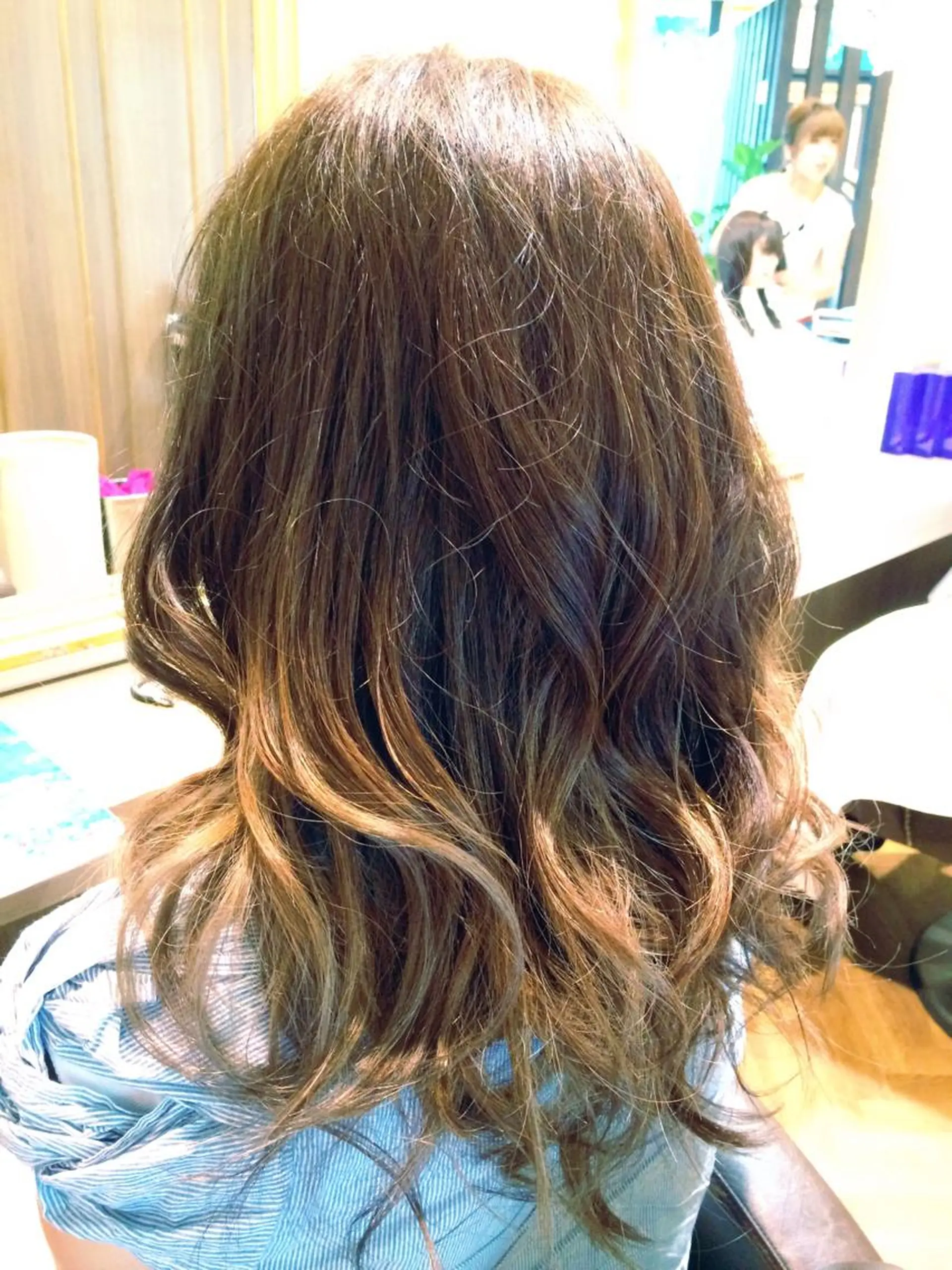 ミディアム セミロング ロング カラー ベージュカラー グラデーションカラー パーソナルカラー☆ 永尾拓也のヘアスタイル