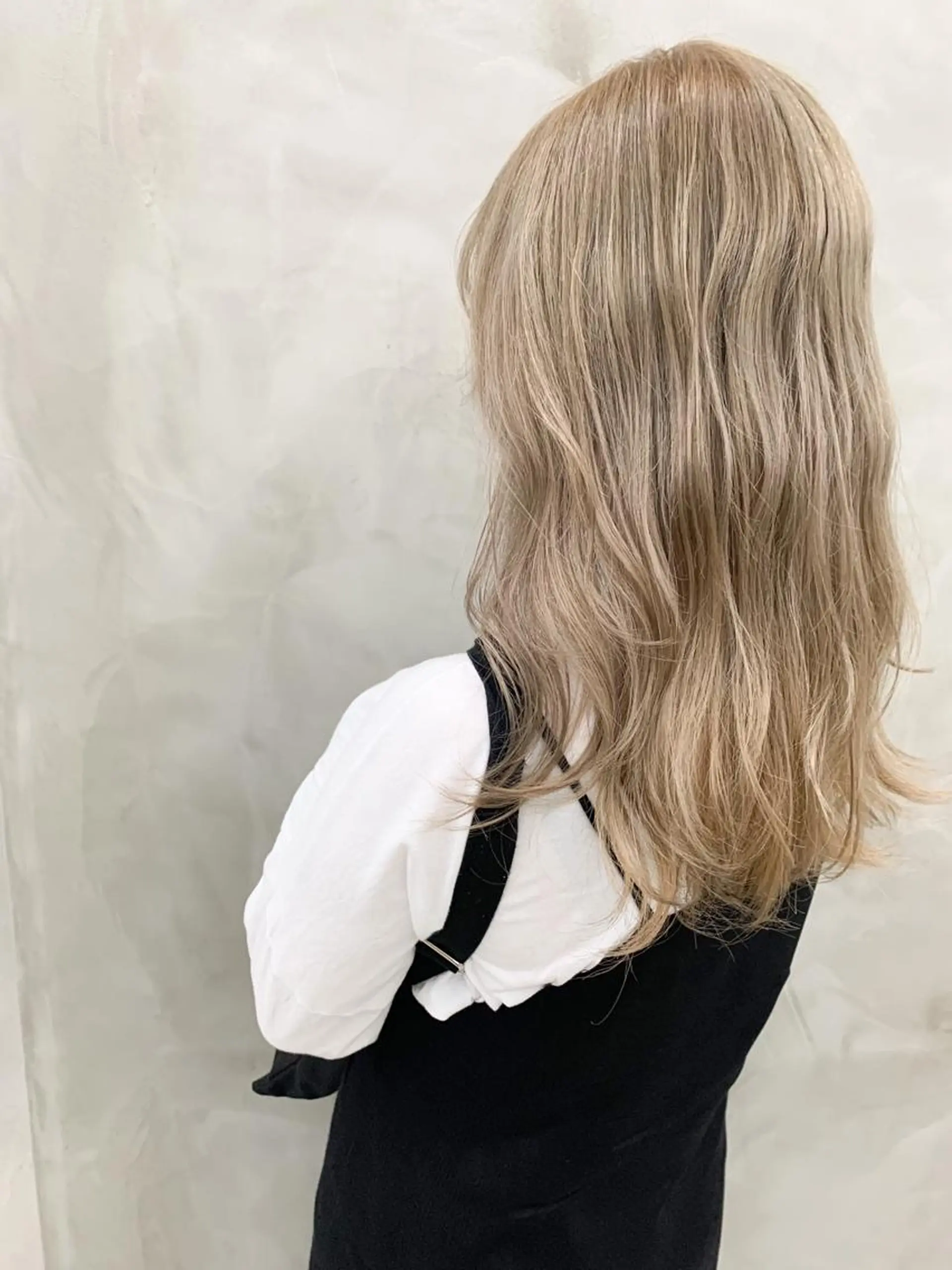 カラー ベージュカラー ブリーチ ケアブリーチ ダブルカラー ハイトーンカラー SEED&beauty byFLAT所属・ヘッドスパ (女性限定)🍋モエのヘアスタイル