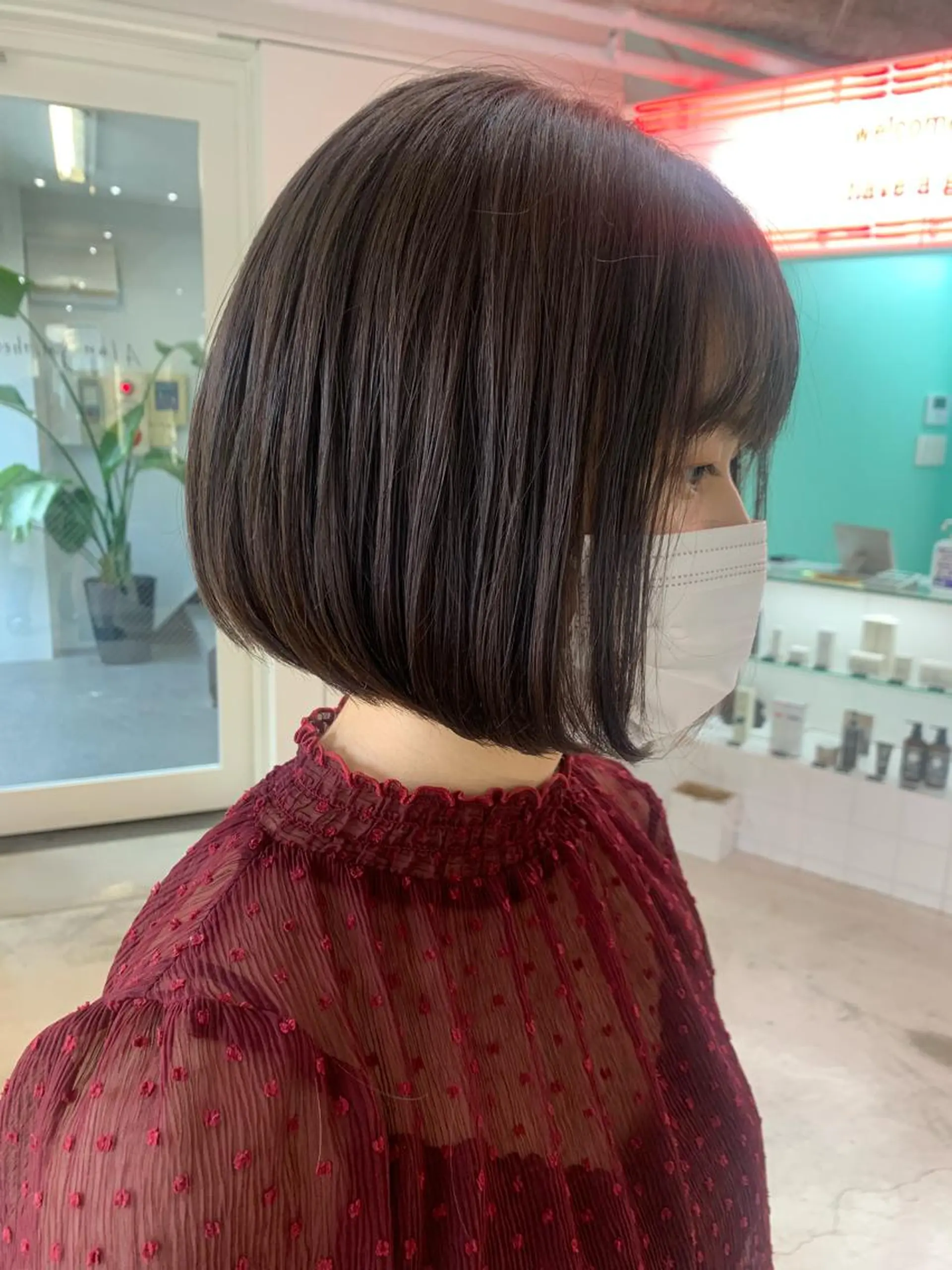 ショート 🧨ブリーチー×ボブ レイヤー💎じゅえるのヘアスタイル