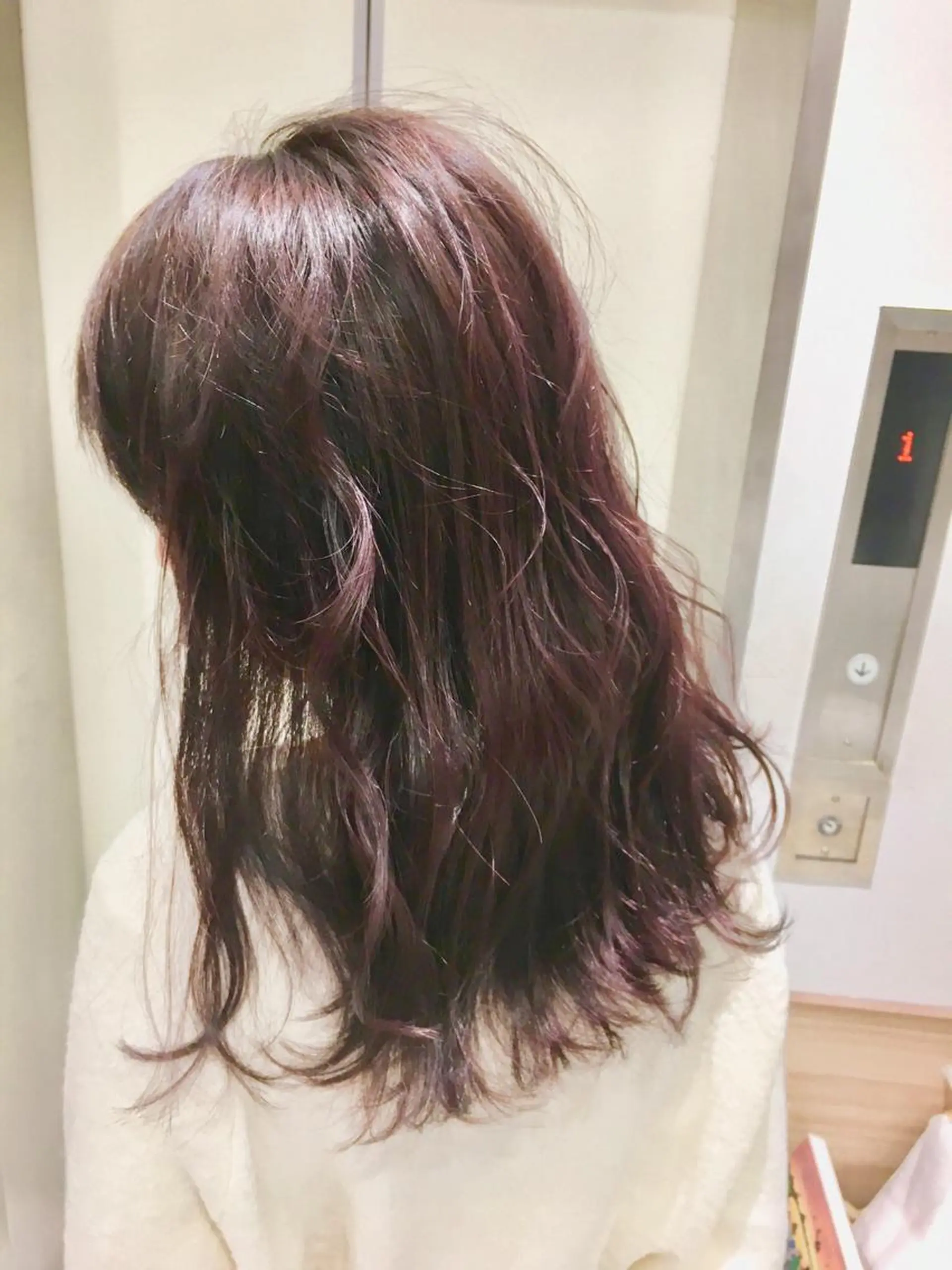 セミロング カラー アッシュ ピンクカラー ピンクアッシュ カット ヘアカラー トリートメント 店長 小池アキトのヘアスタイル