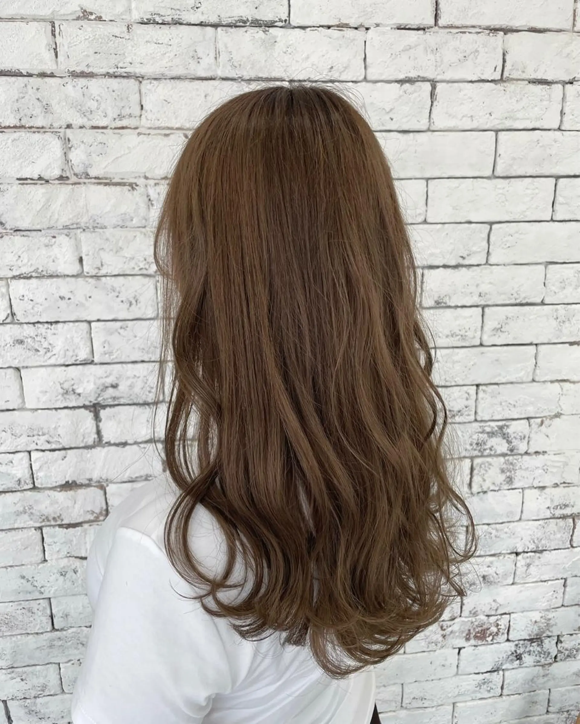 ロング カラー グレージュ ミルクティーグレージュ ギャルの革命児 秀斗のヘアスタイル