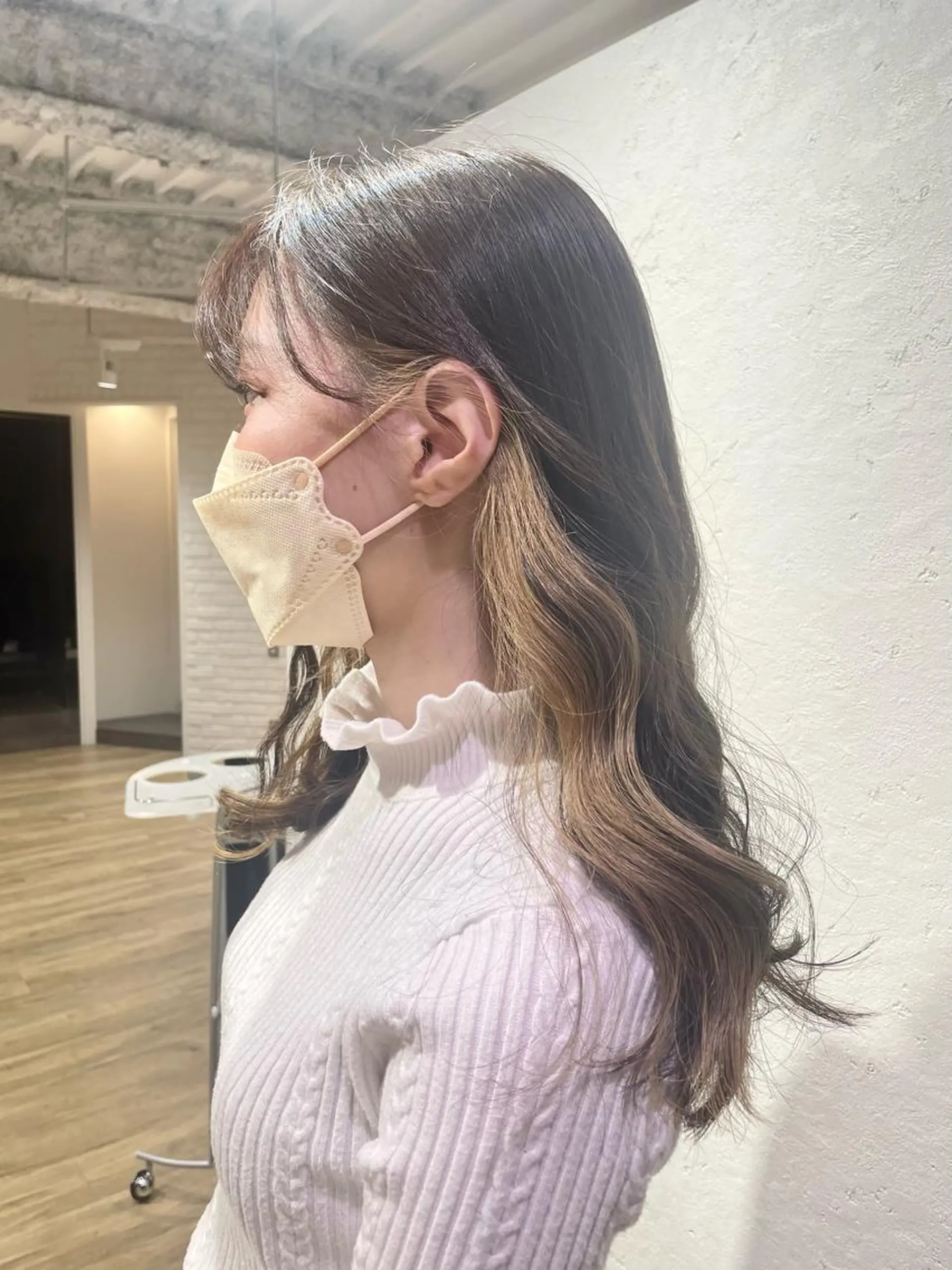 ロング ヘアカラー 前田 菜奈子のヘアスタイル