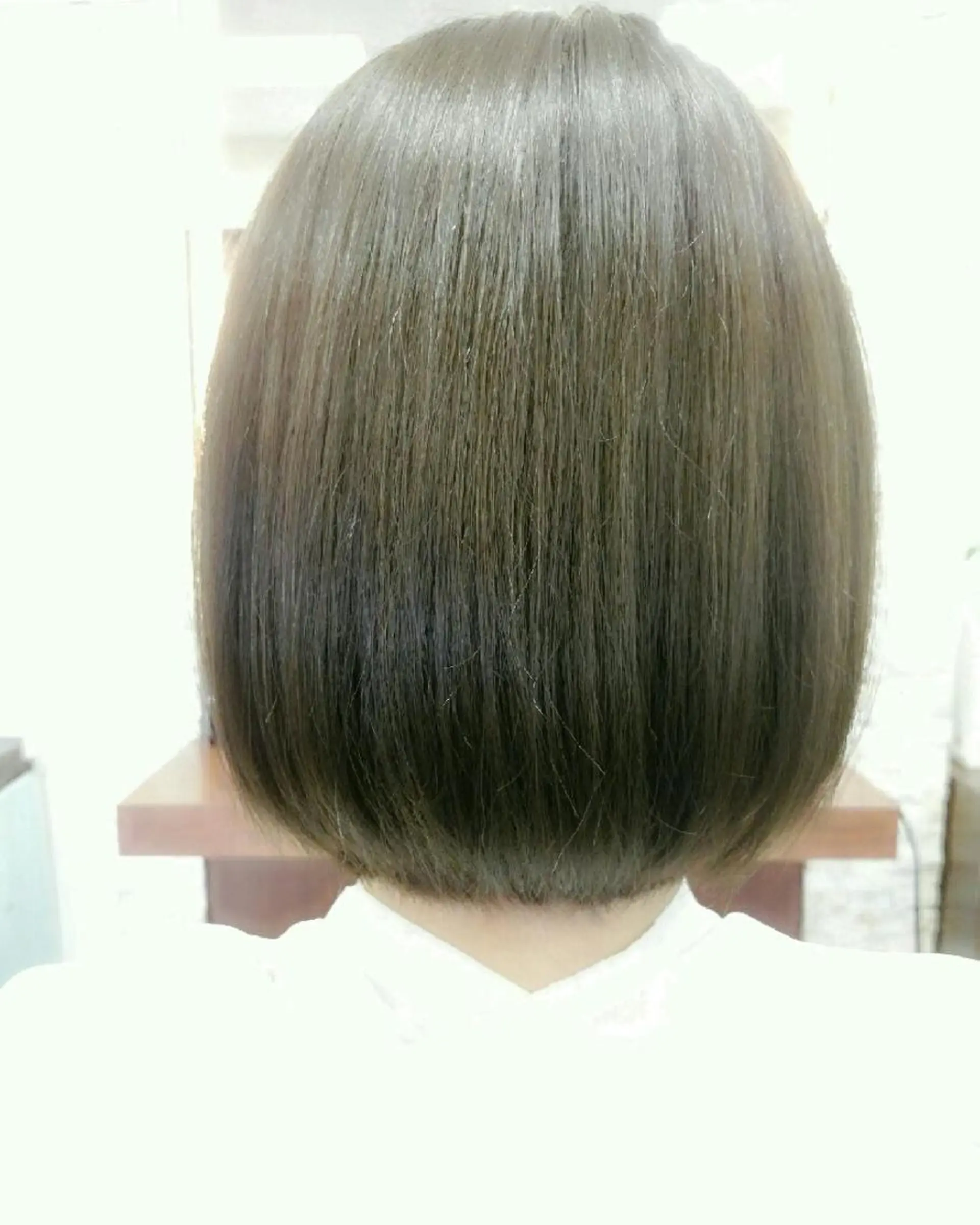 ショート カラー ネイビーカラー ボブ 30代からの上質な ヘアケア 大西のヘアスタイル