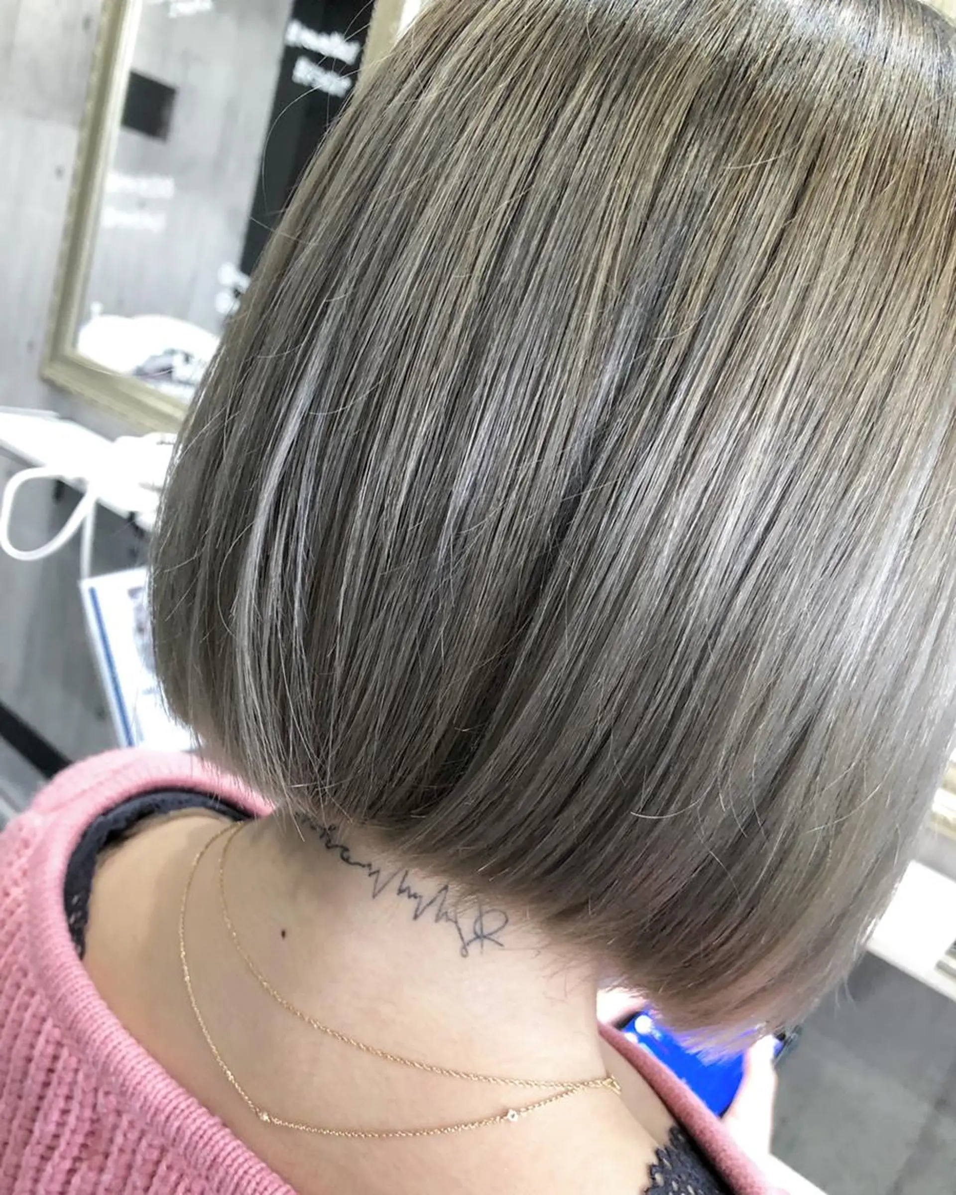 ショート カラー カット ヘアカラー トリートメント 恒遠 幸司のヘアスタイル