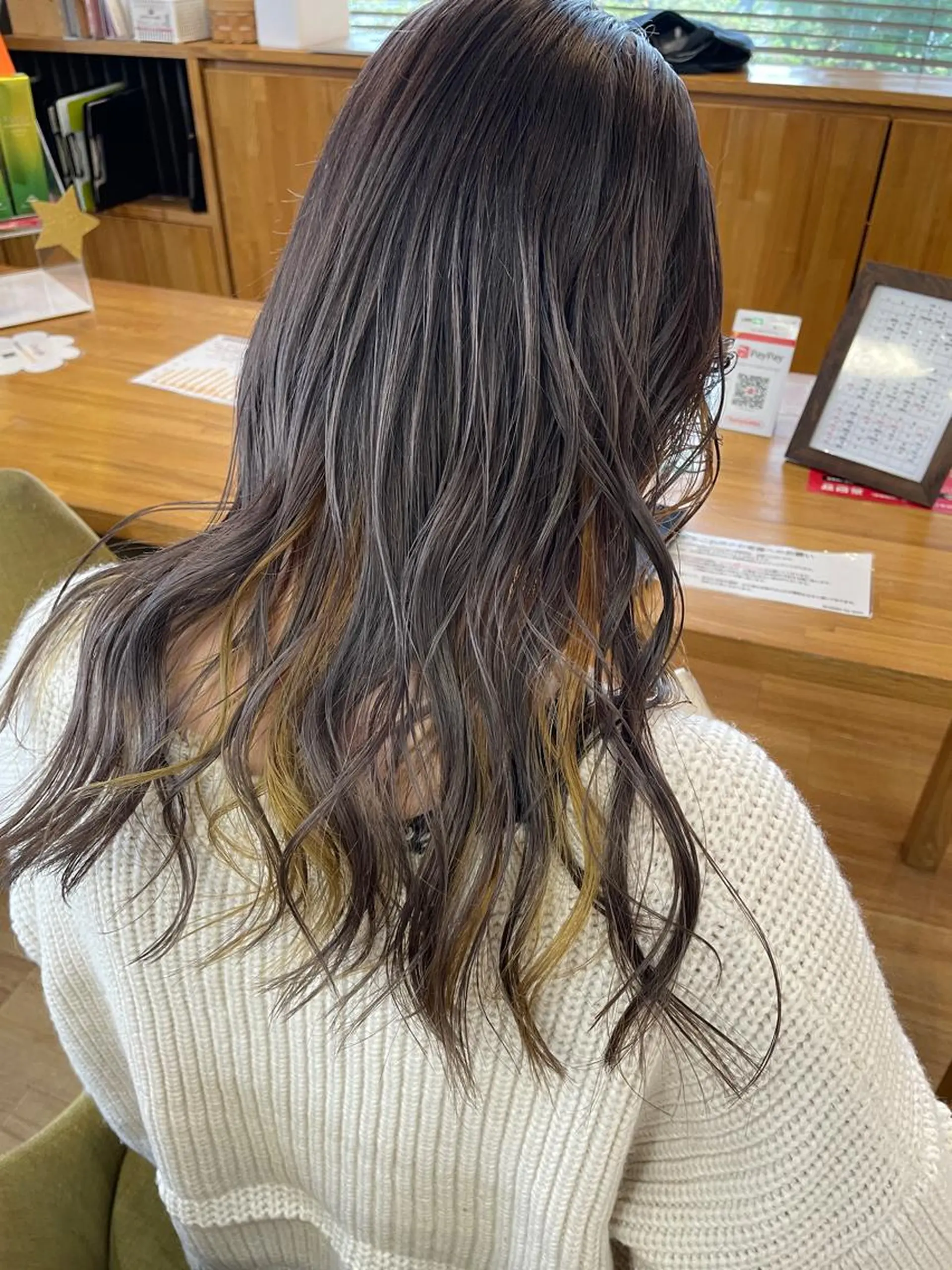 ロング 河口 友里のヘアスタイル