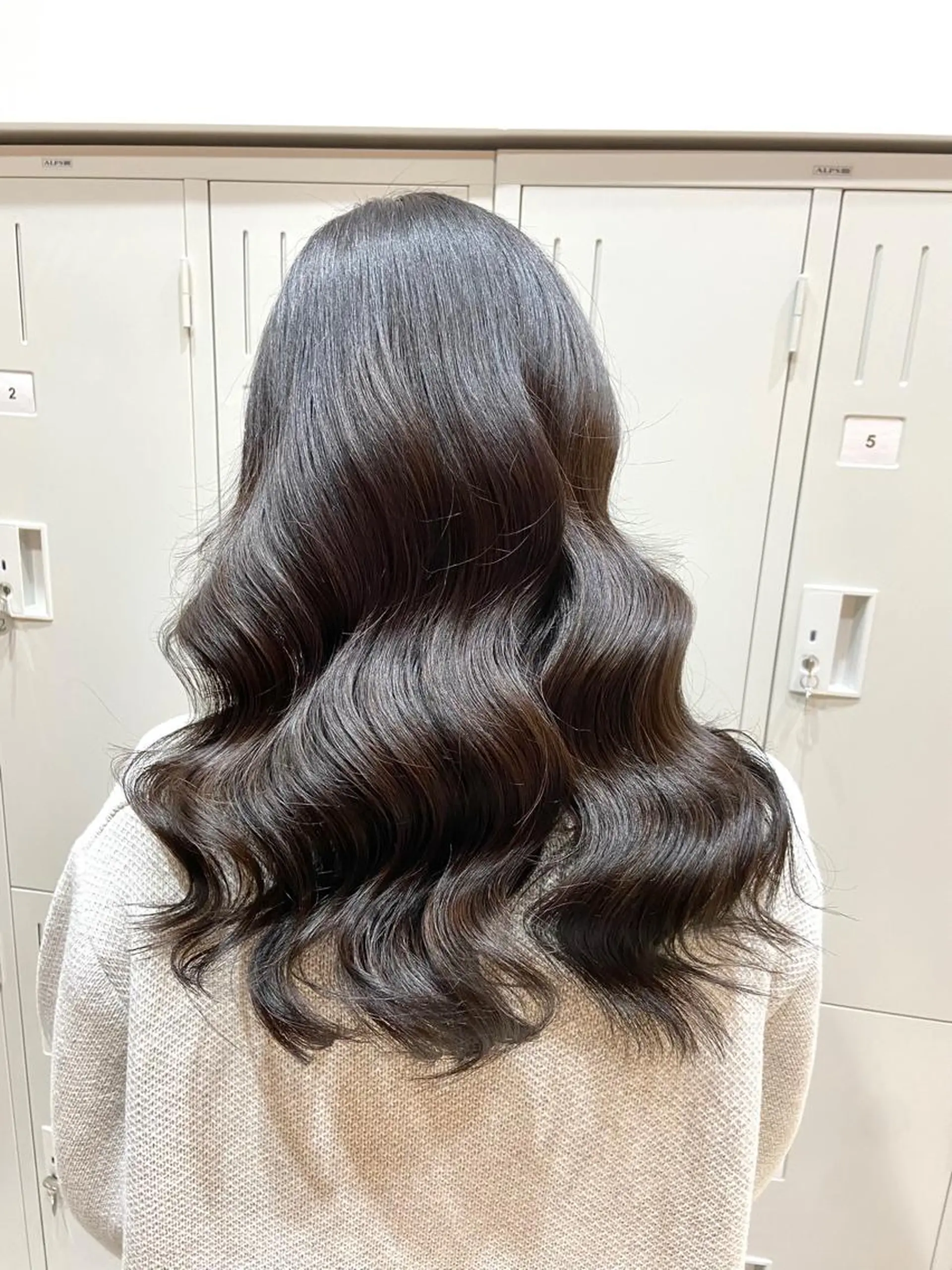 ロング カラー パーマ ヘアアレンジ メンズ キッズ ネイル マツエク・マツパ アイブロウ カット ヘアカラー トリートメント 🌟代表 Yuito🌟のヘアスタイル