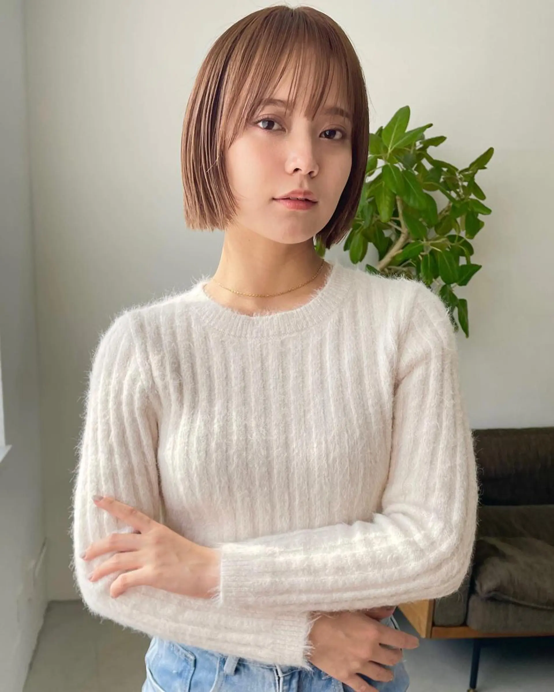 ミディアム mood alissaのヘアスタイル