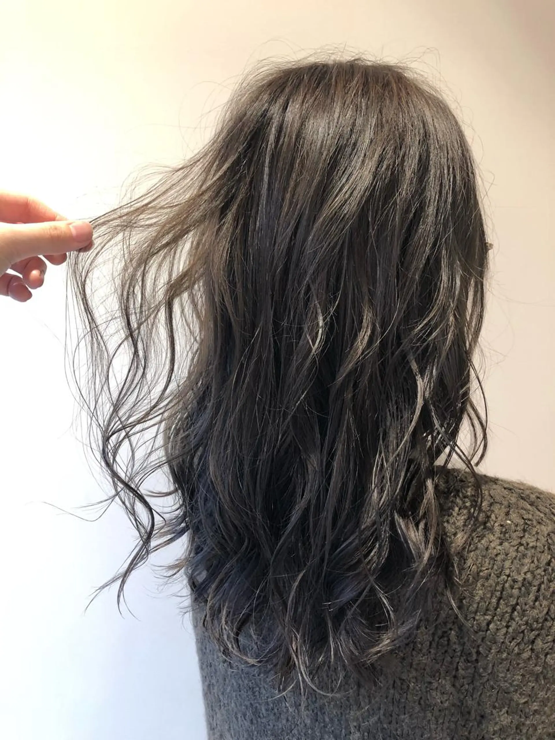 ロング ハイライト カット ヘアカラー トリートメント 韓国ヘア♡おくれ毛♡ ボブ♡sayakaのヘアスタイル