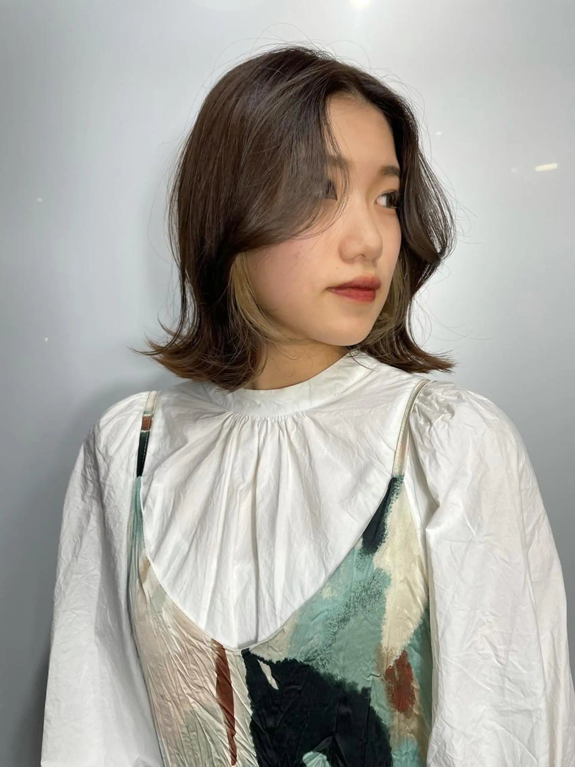 ミディアム カラー ヘアアレンジ 🫧🇰🇷韓国ヘア レイヤー🐺Yutaのヘアスタイル