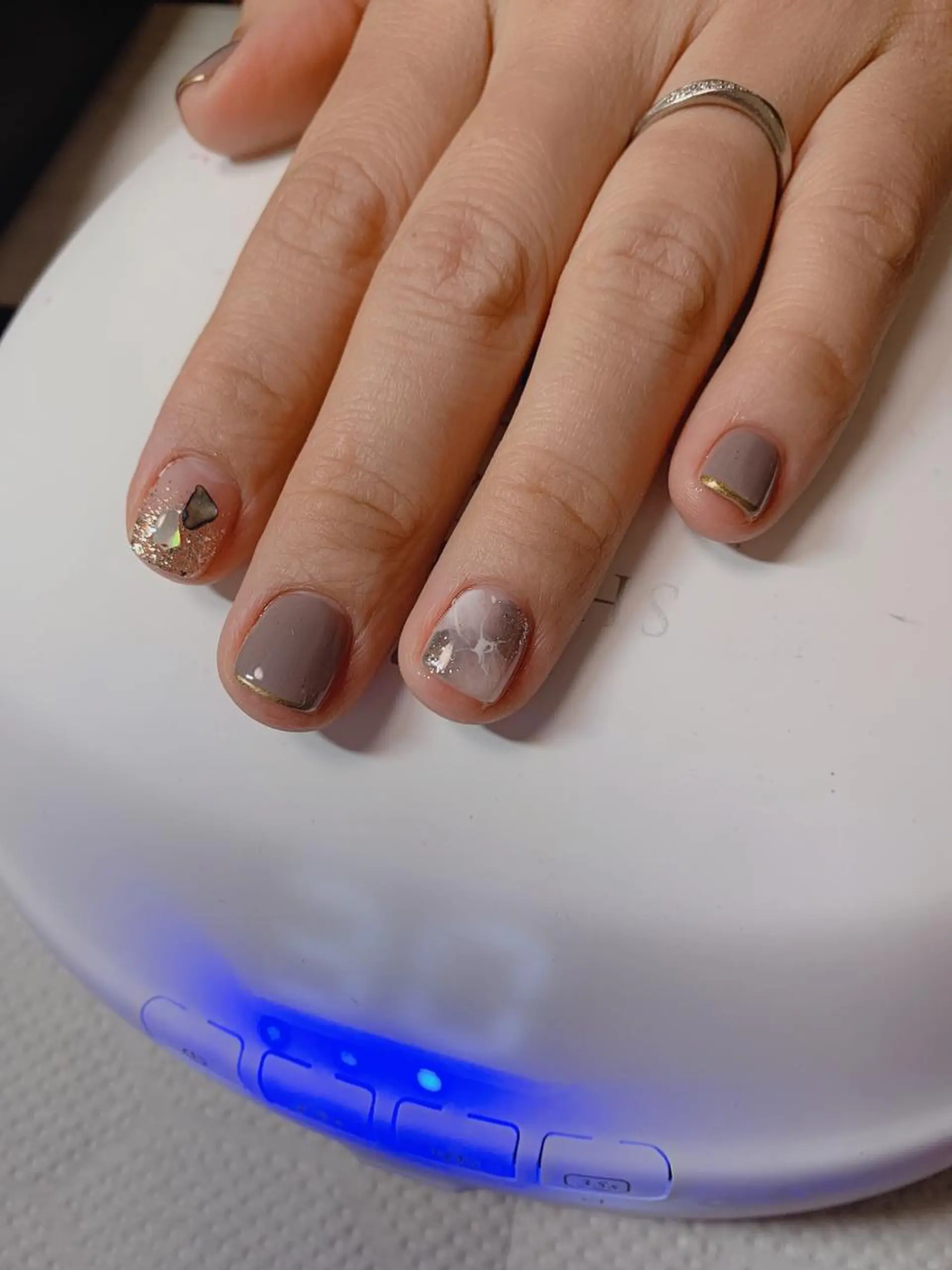 ネイル Cutil. Nail🌈のネイルデザイン