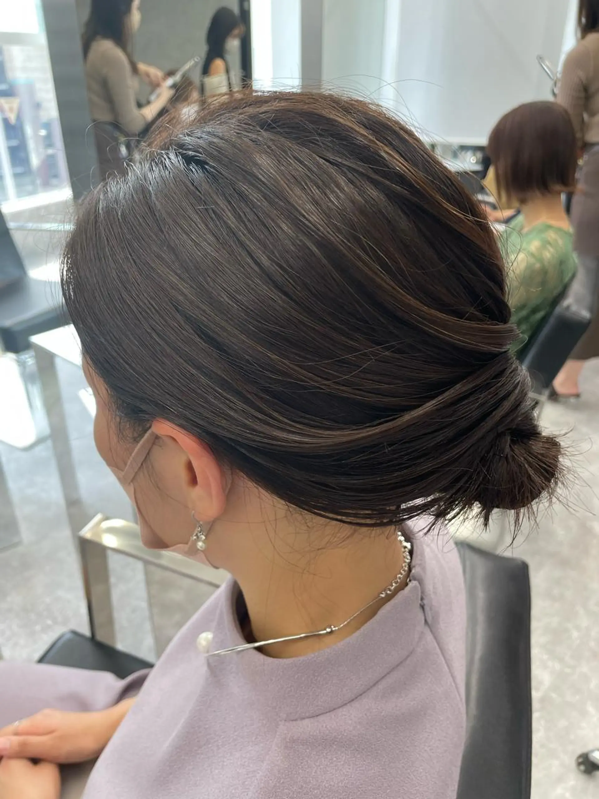 ミディアム ヘアアレンジ 口コミ高評価✨ 安達ももかのマツエク・マツパデザイン