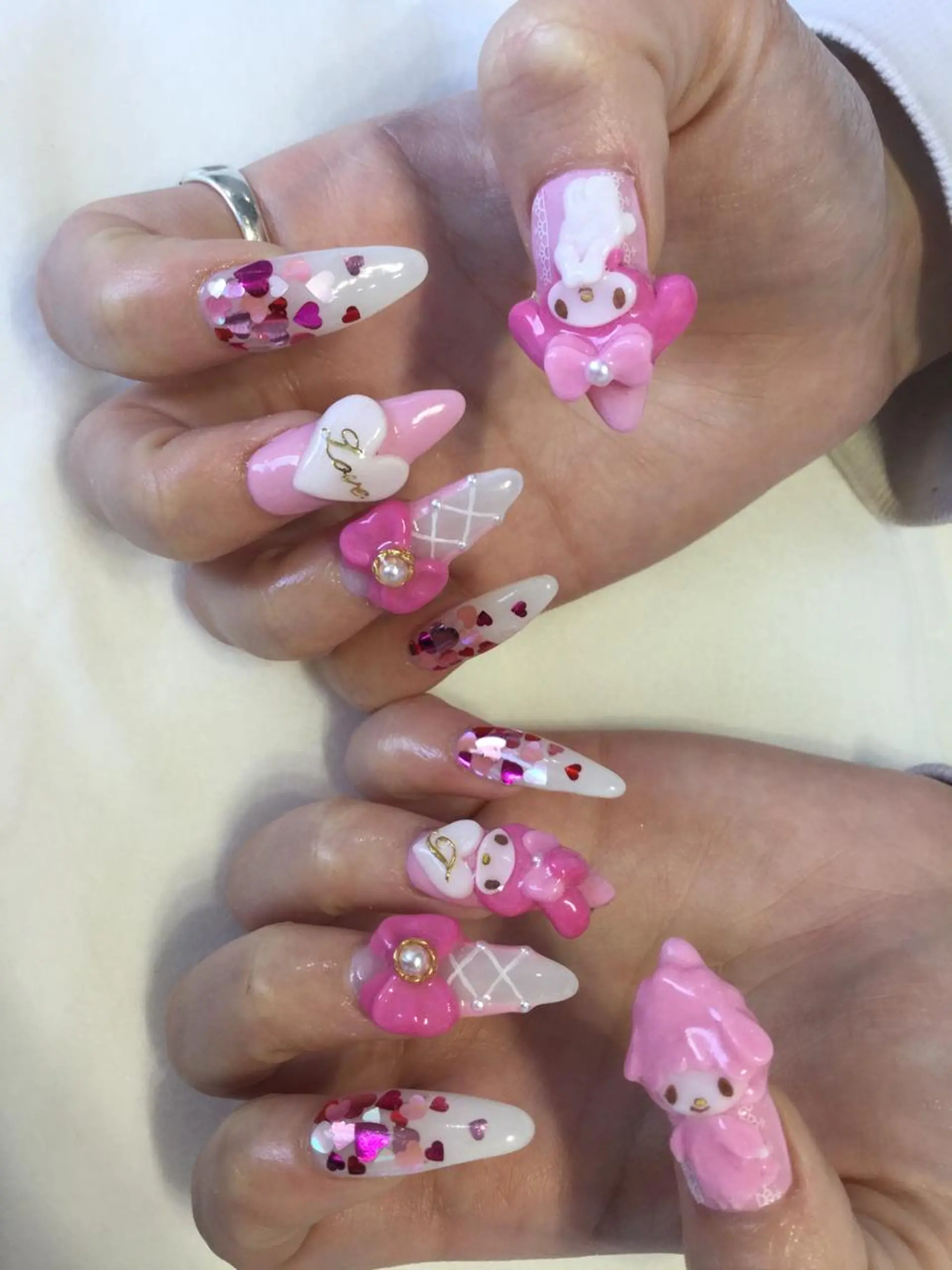 ネイル ハンドネイル 💎🐰 saki. m 🐰💎のネイルデザイン