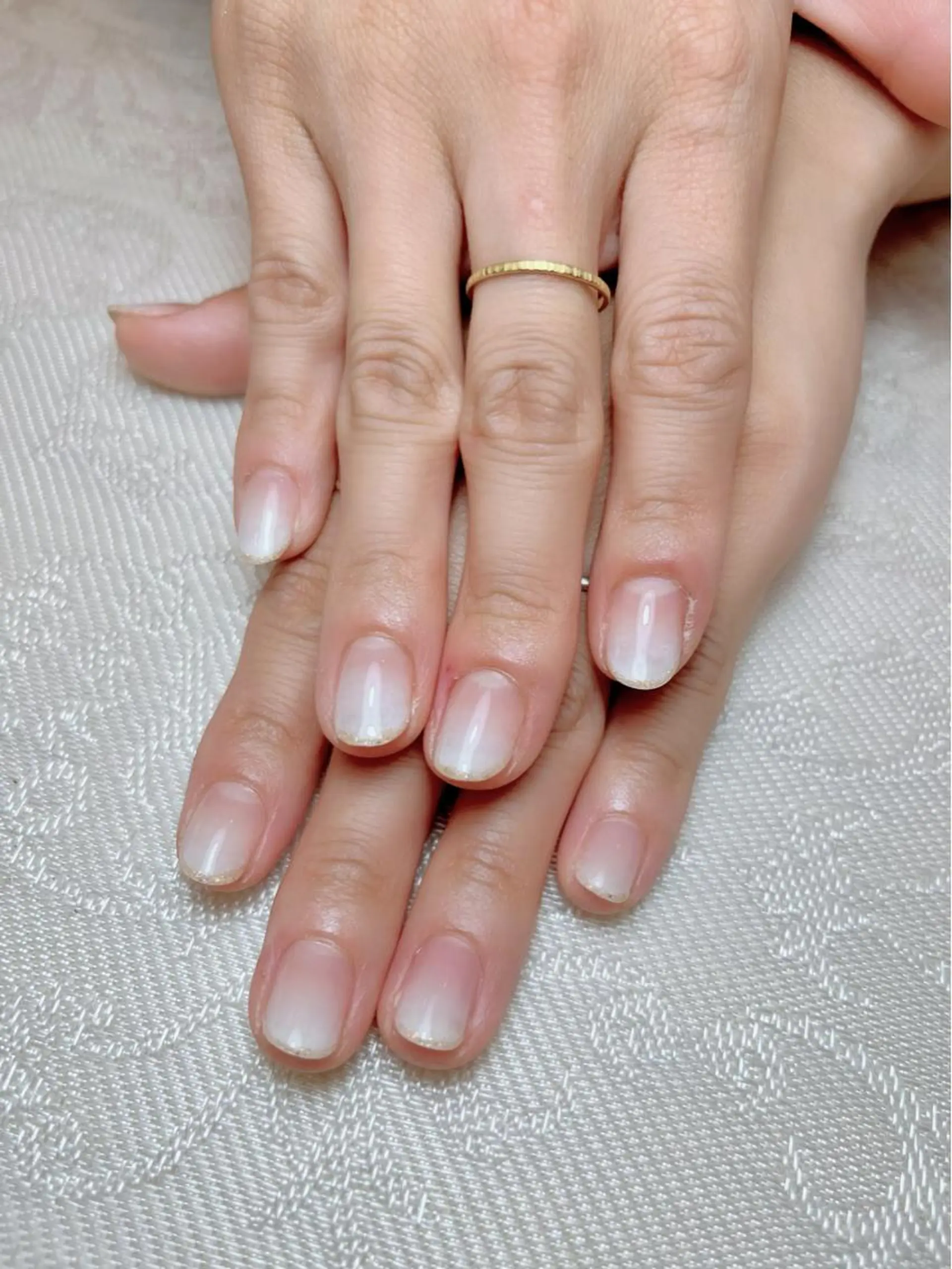 ネイル グラデーション ラメ(グリッター) ホワイト ハンドネイル nail salon 《A.sister》のネイルデザイン