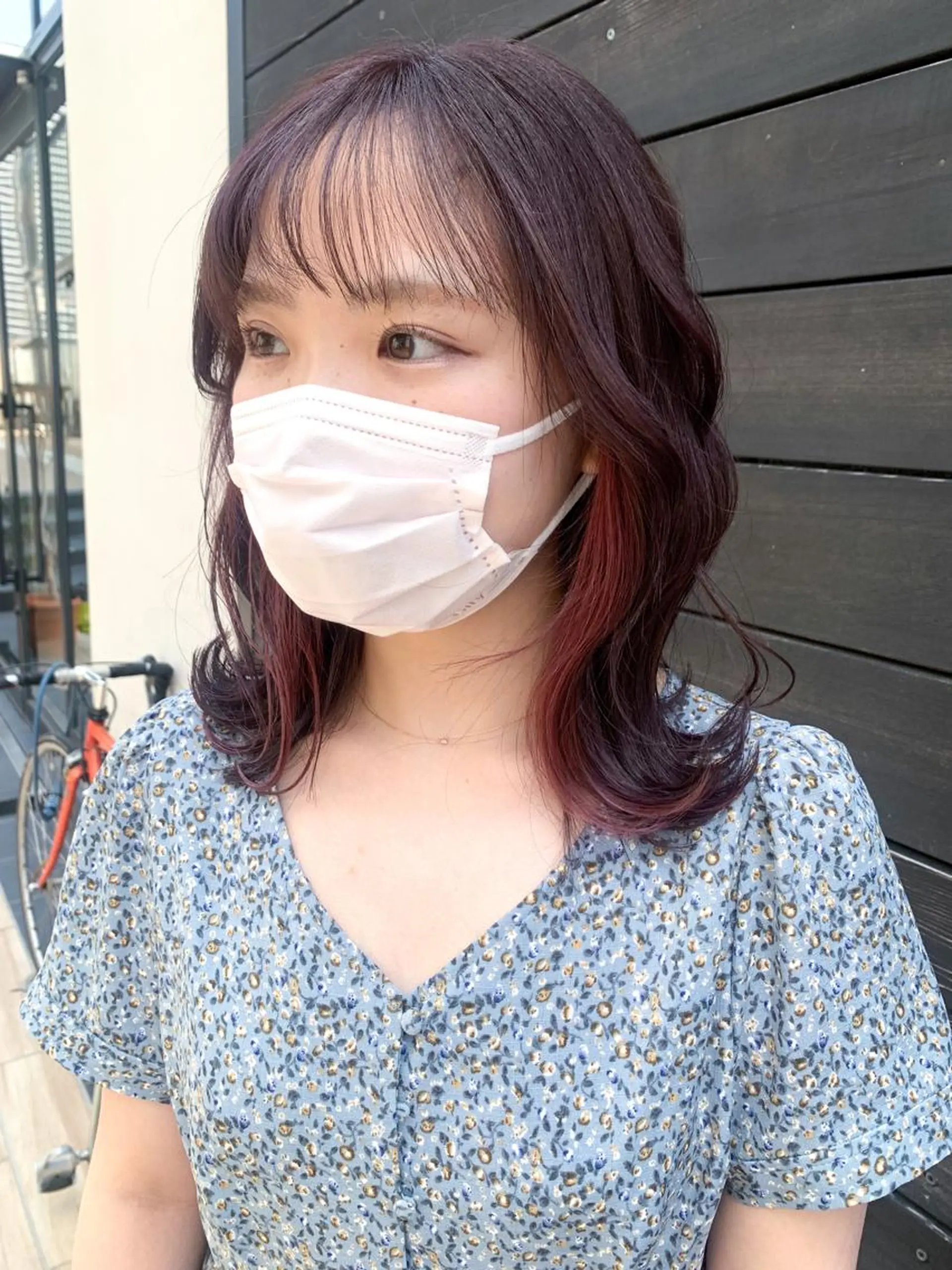 ミディアム カラー ヘアアレンジ ブリーチ ヘアカラー トリートメント yuka .のヘアスタイル