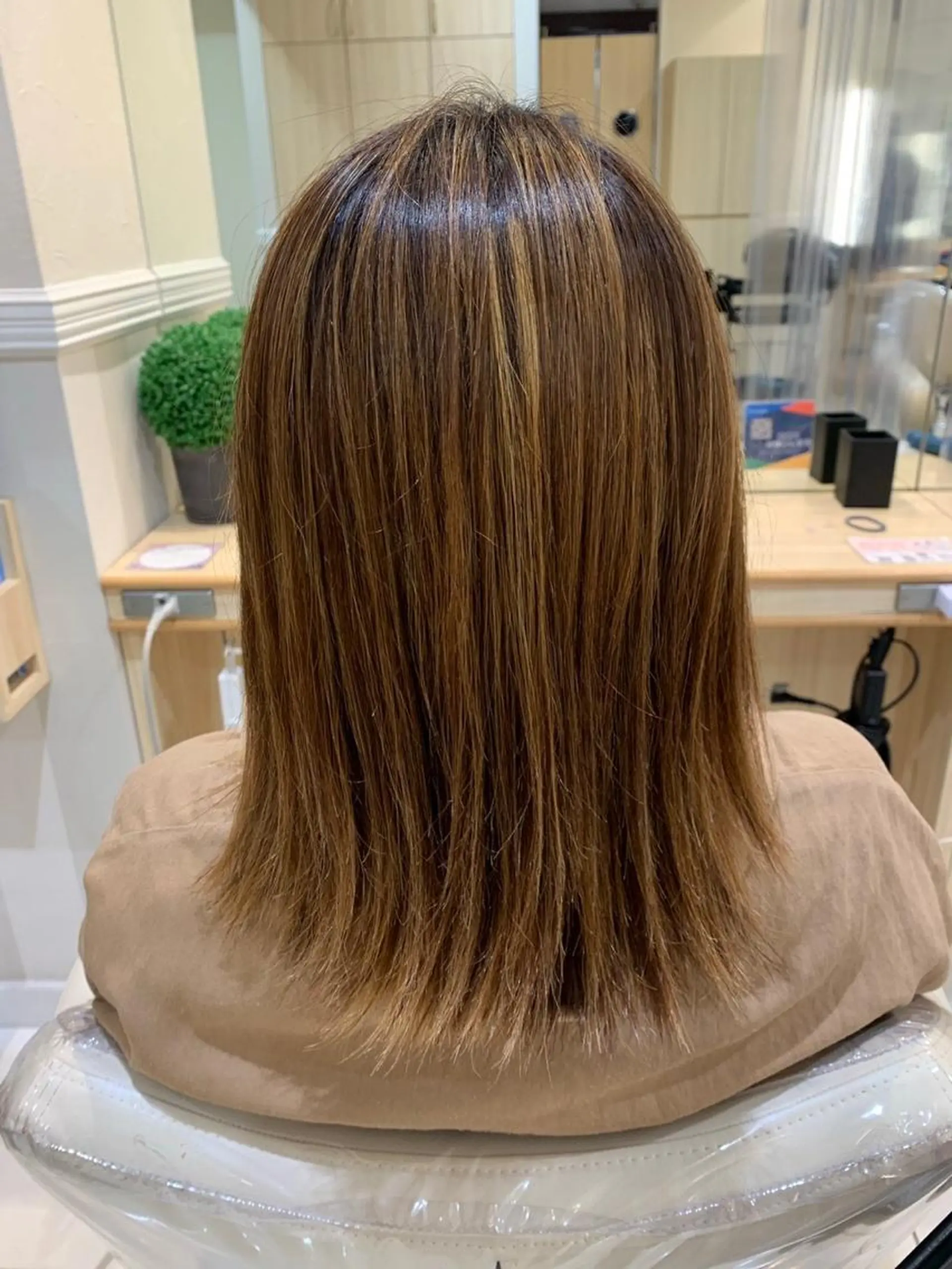 ミディアム カラー 🍓おかだ ゆい🍓のヘアスタイル